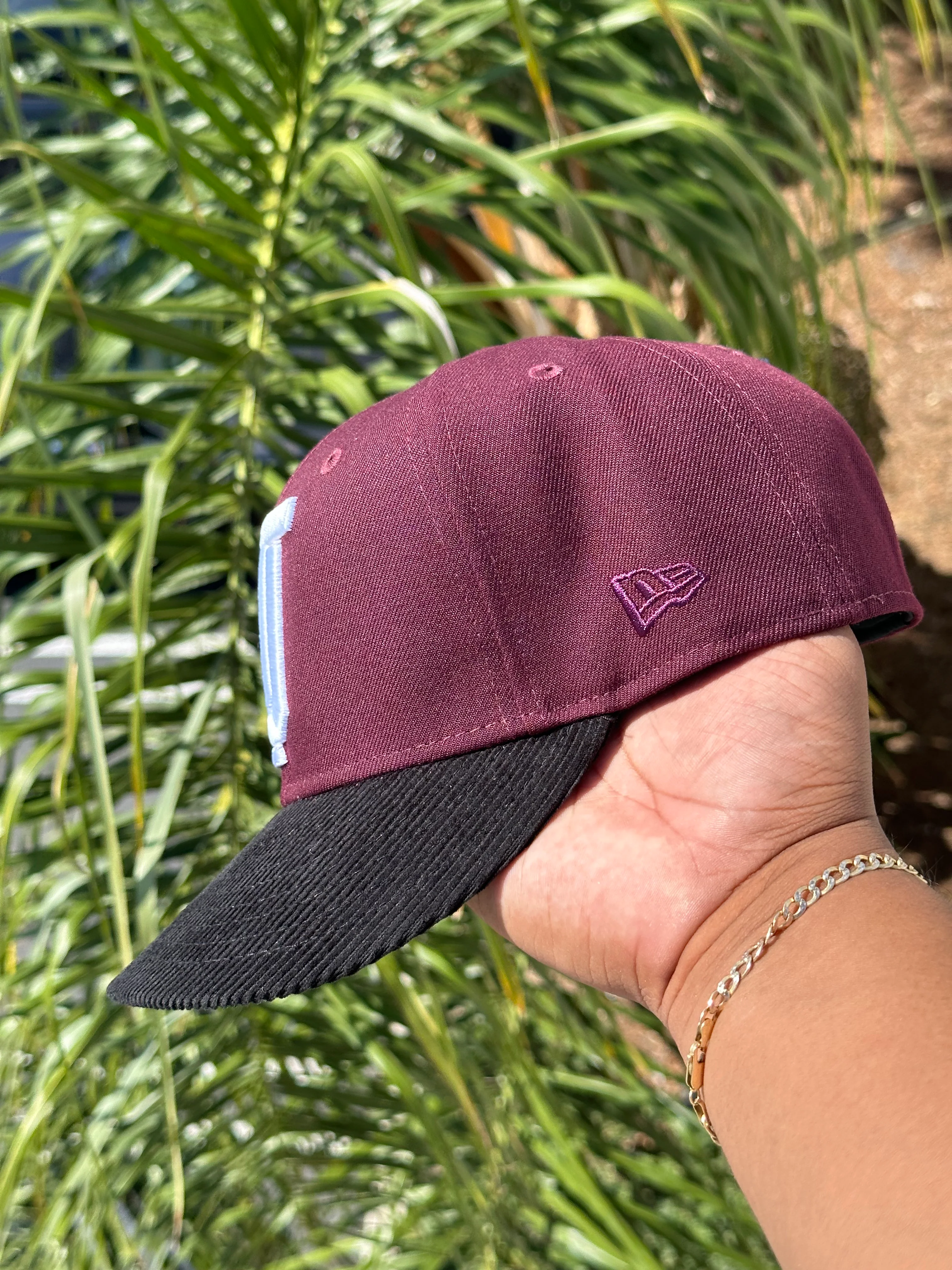 NEW ERA EXCLUSIVE 59FIFTY BURGUNDY/CORDUROY TOROS DE TIJUANA TWO TONE - Image 5