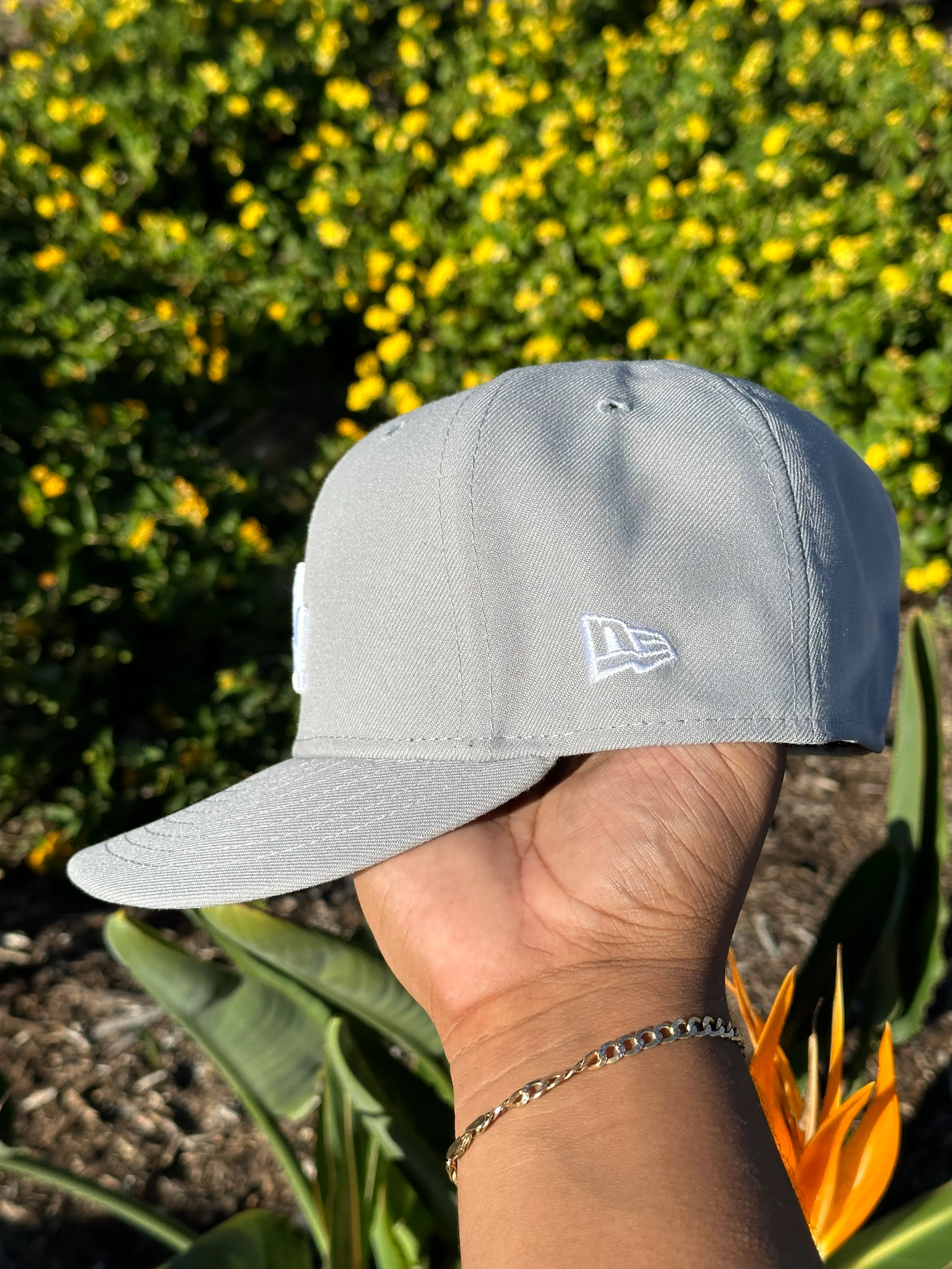NEW ERA EXCLUSIVE 59FIFTY SMOKE GREY LOS ANGELES DODGERS - Image 4