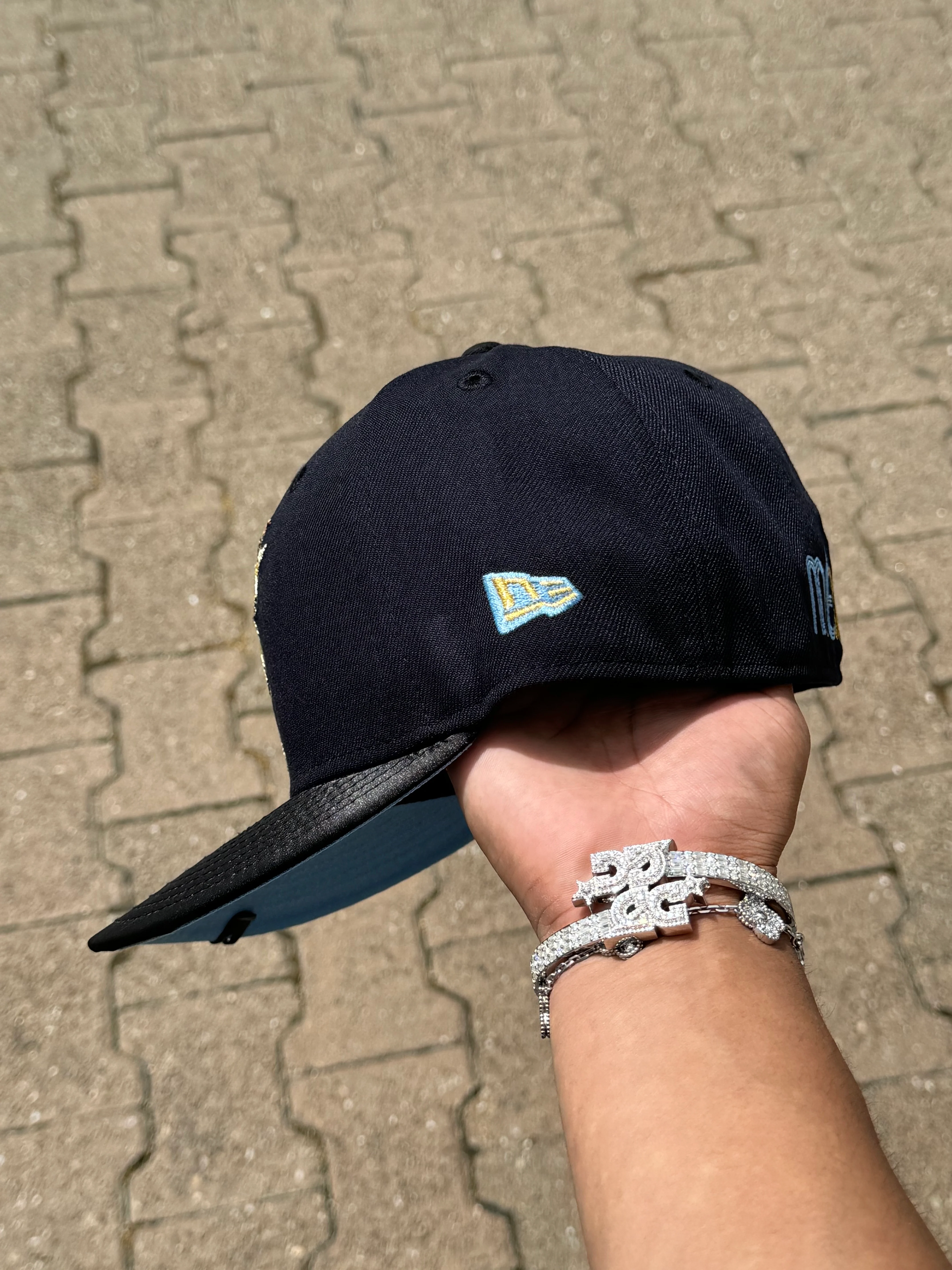 NEW ERA EXCLUSIVE 59FIFTY NAVY/SATIN MEXICO "THE GOAT" W/ MEXICO FLAG PATCH - Image 4