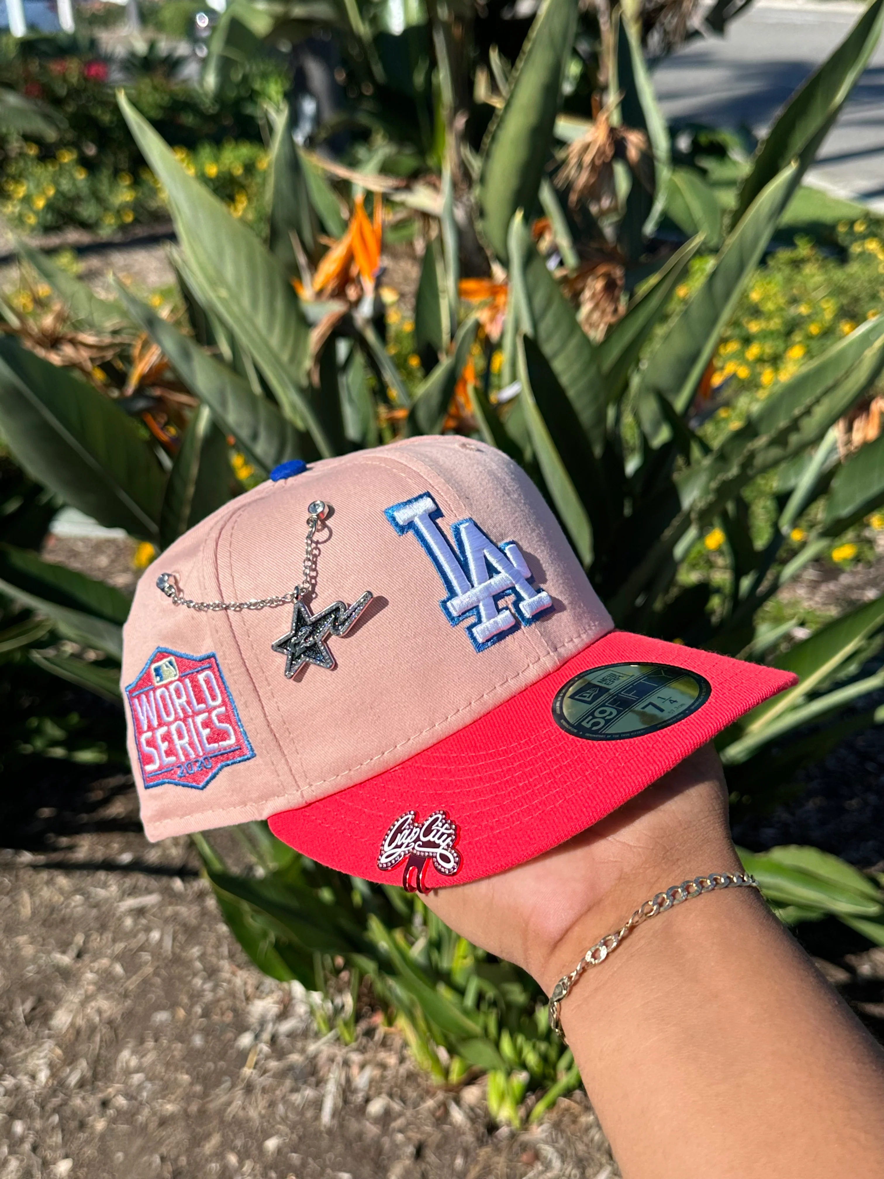 NEW ERA EXCLUSIVE 59FIFTY BLUSH/LAVA RED LOS ANGELES DODGERS W/ 2020 WORLD SERIES PATCH - Image 7