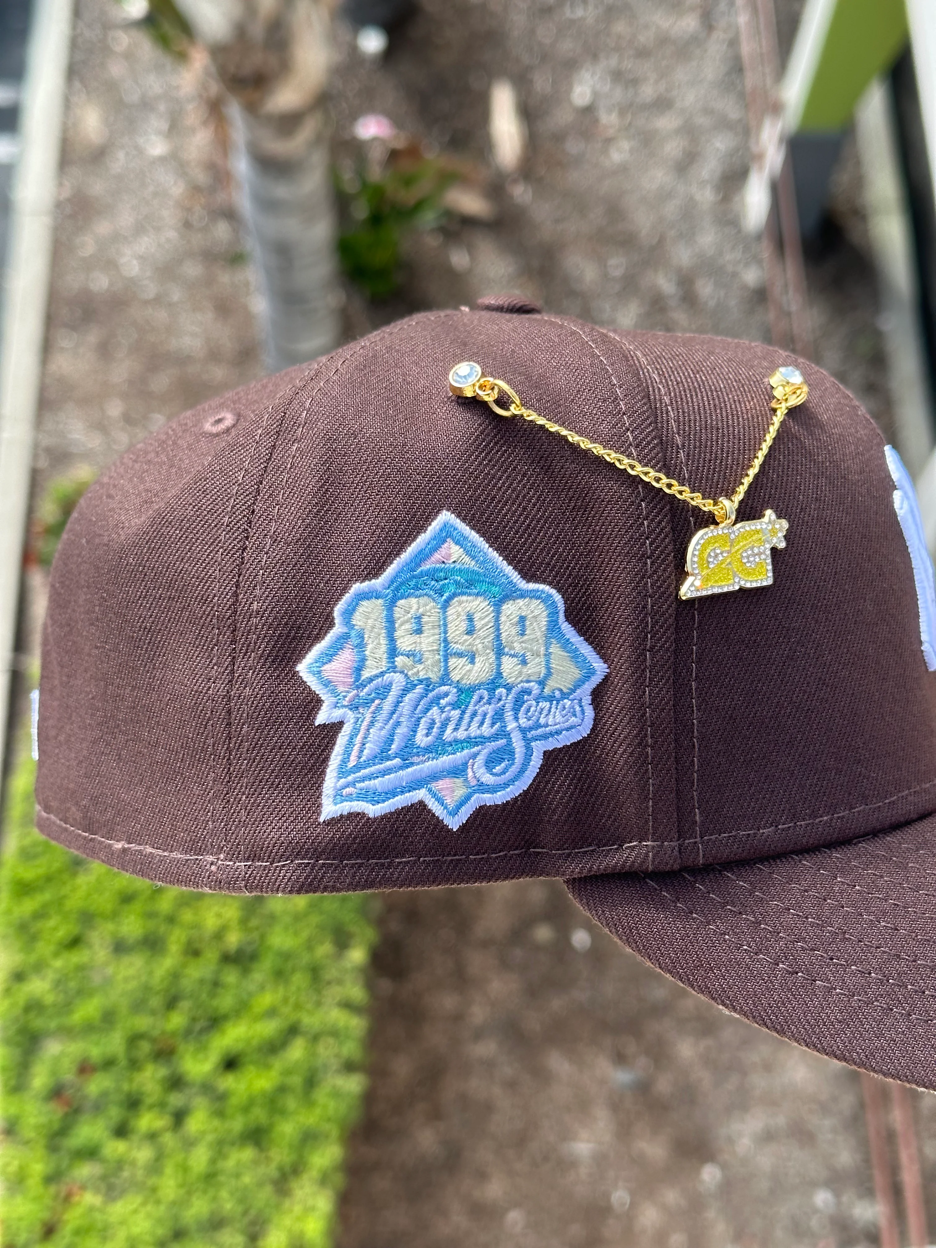 NEW ERA EXCLUSIVE 59FIFTY BROWN NEW YORK YANKEES W/ 1999 WORLD SERIES PATCH - Image 4
