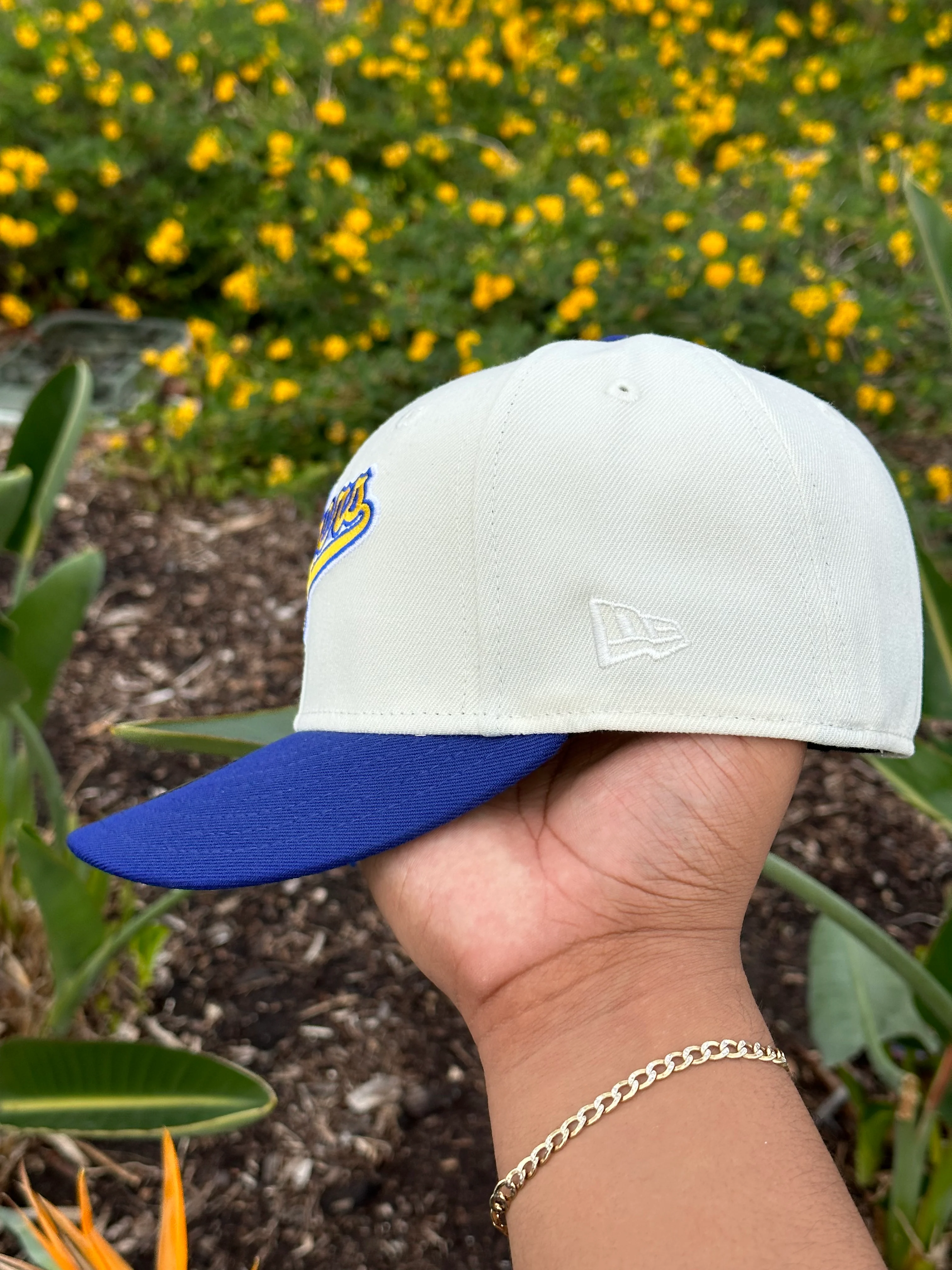 NEW ERA EXCLUSIVE 59FIFTY CHROME WHITE/BLUE LOS ANGELES DODGERS SCRIPT W/ 50TH ANNIVERSARY SIDE PATCH - Image 5