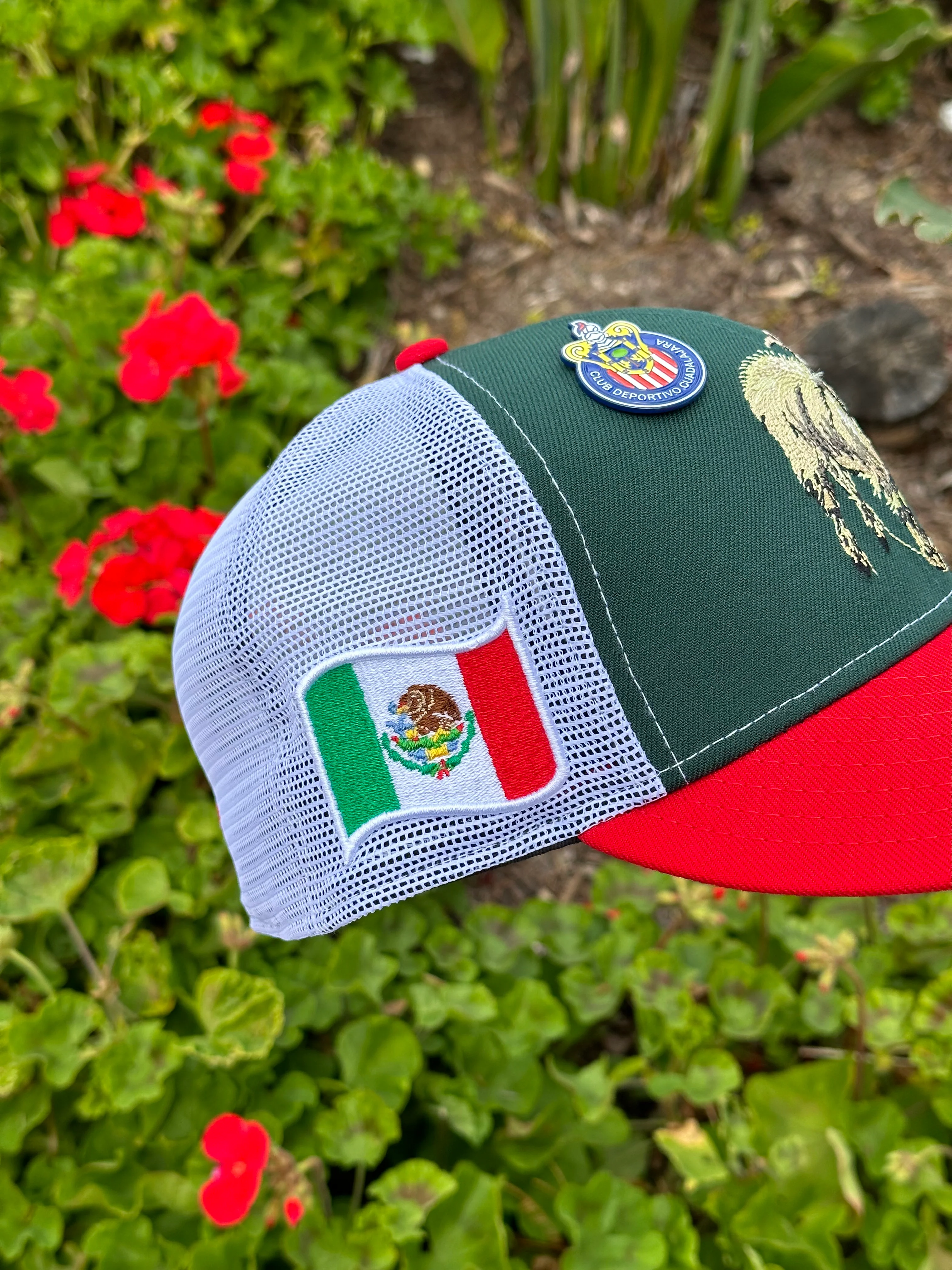 NEW ERA EXCLUSIVE 59FIFTY GREEN/RED "THE GOAT" MESHBACK W/ MEXICO FLAG SIDE PATCH - Image 6