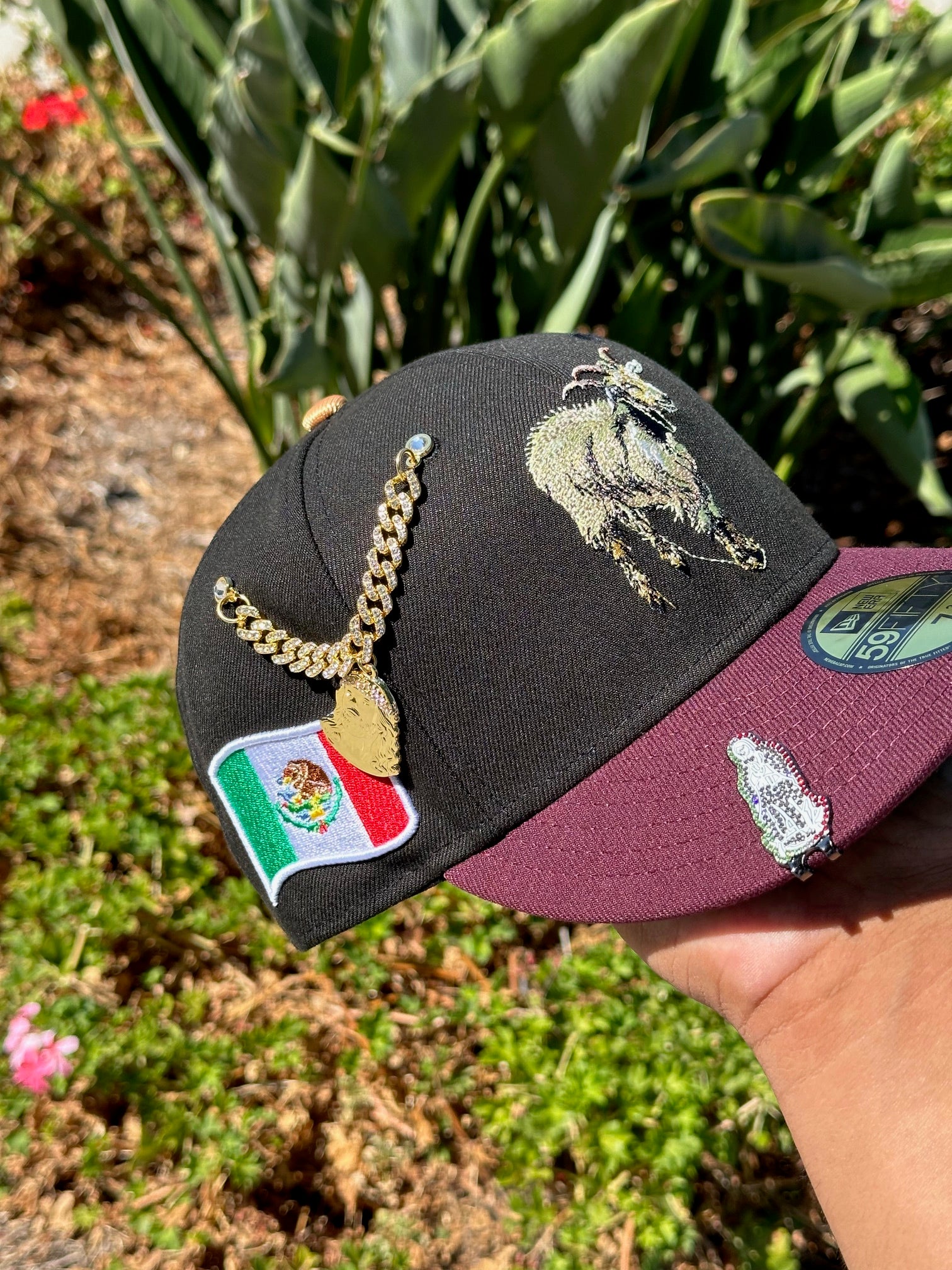 NEW ERA EXCLUSIVE 59FIFTY BLACK/BURGUNDY MEXICO "THE GOAT" W/ MEXICO FLAG PATCH - Image 3