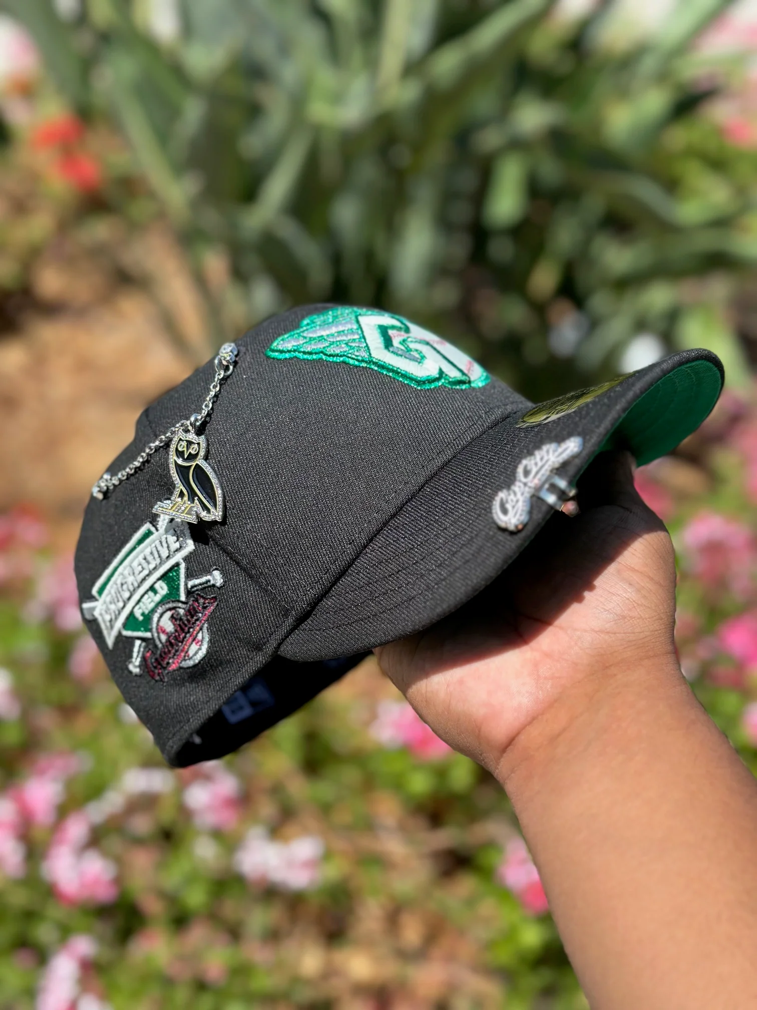 NEW ERA EXCLUSIVE 59FIFTY BLACK CLEVELAND GUARDIANS W/ "PROGRESSIVE FIELD" SIDE PATCH - Image 3