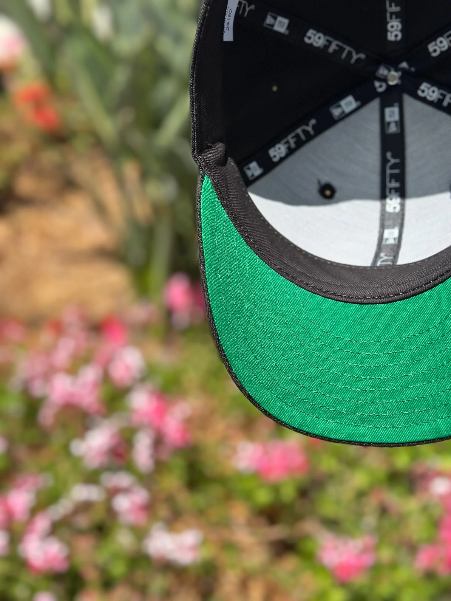 NEW ERA EXCLUSIVE 59FIFTY BLACK CLEVELAND GUARDIANS W/ "PROGRESSIVE FIELD" SIDE PATCH - Image 7