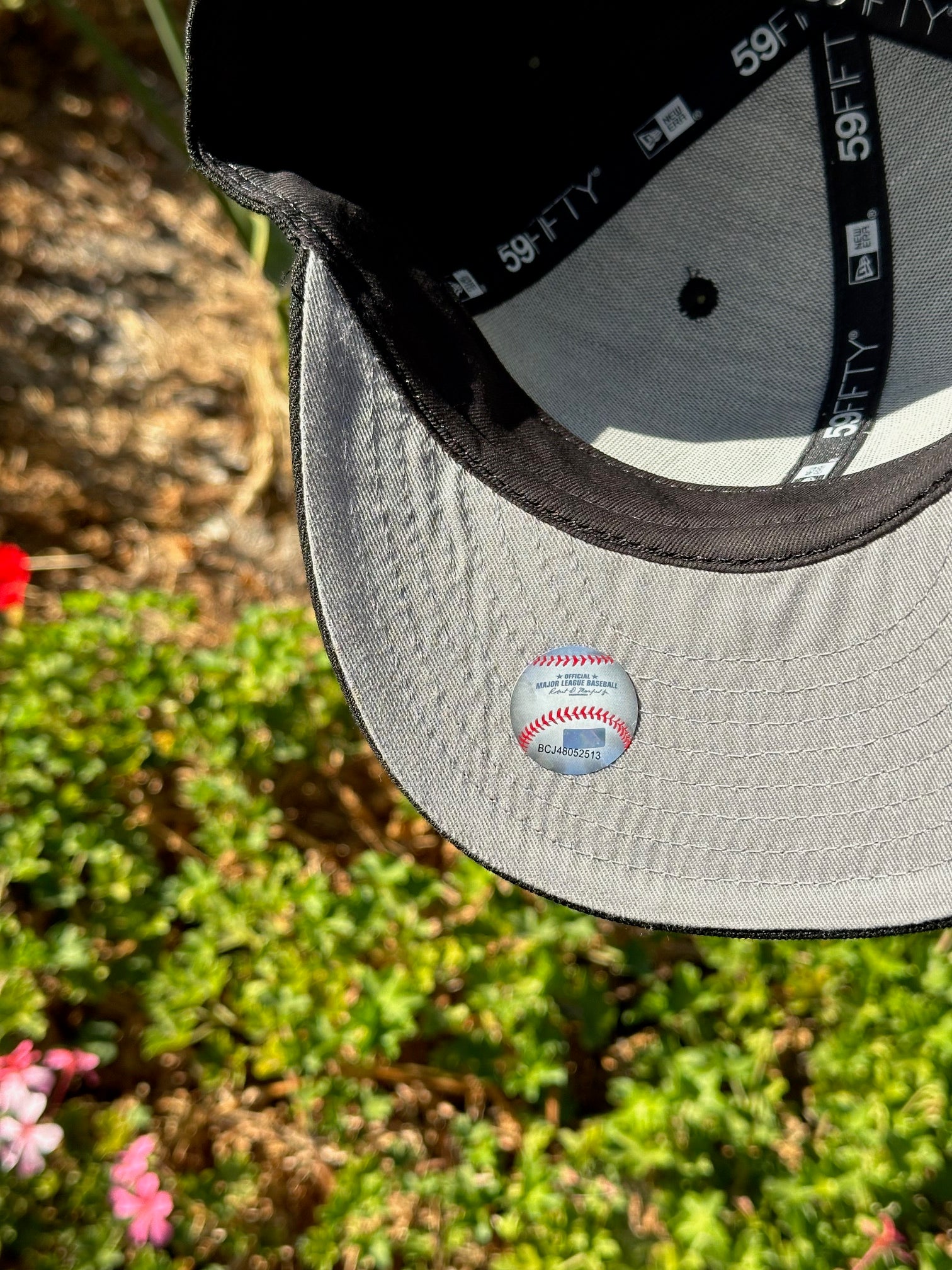 NEW ERA EXCLUSIVE 59FIFTY BLACKED OUT LOS ANGELES DODGERS - Image 7