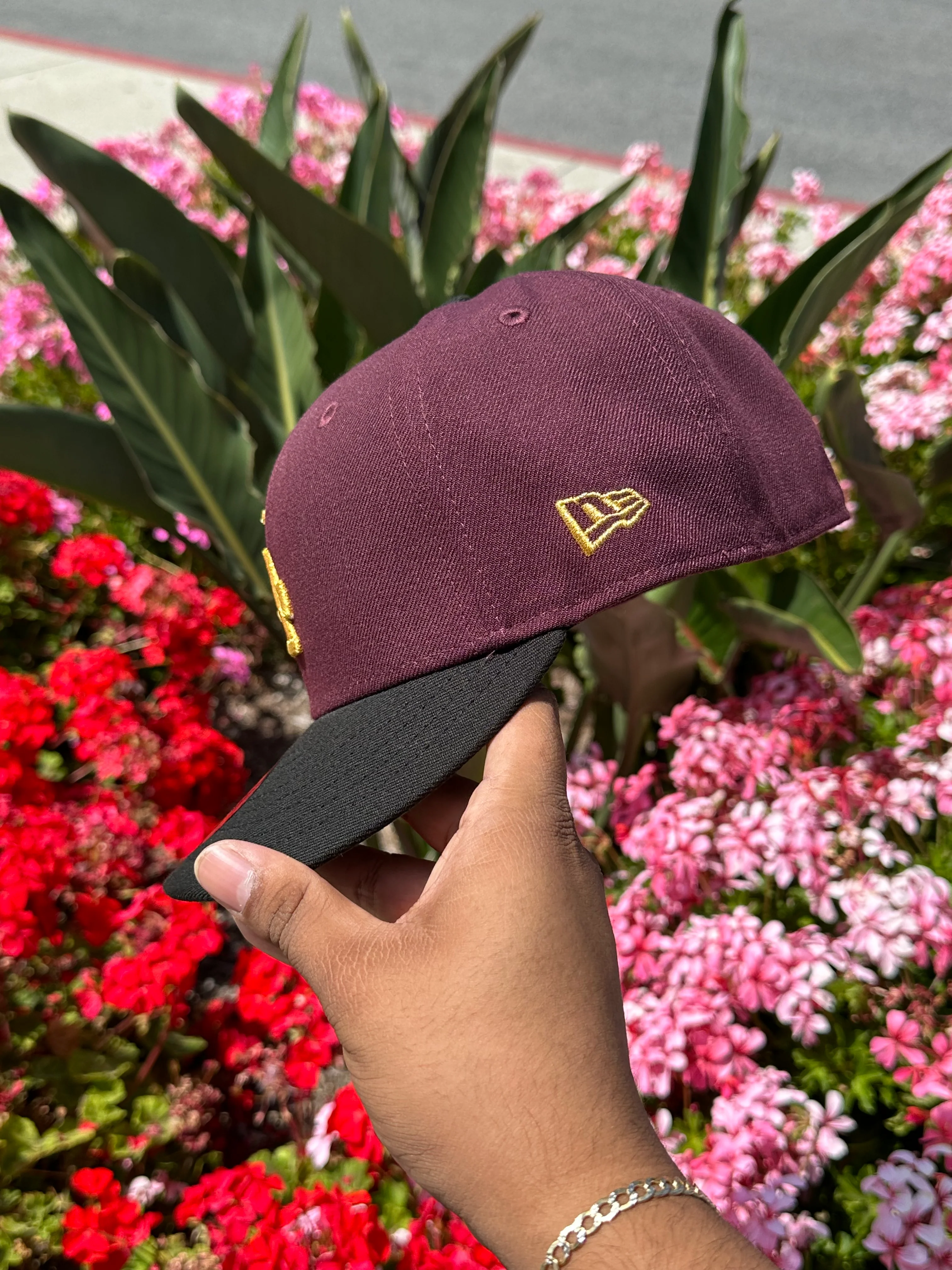 NEW ERA EXCLUSIVE 59FIFTY MAROON RED/BLACK LOS ANGELES DODGERS W/ 40TH ANNIVERSARY SIDE PATCH - Image 6