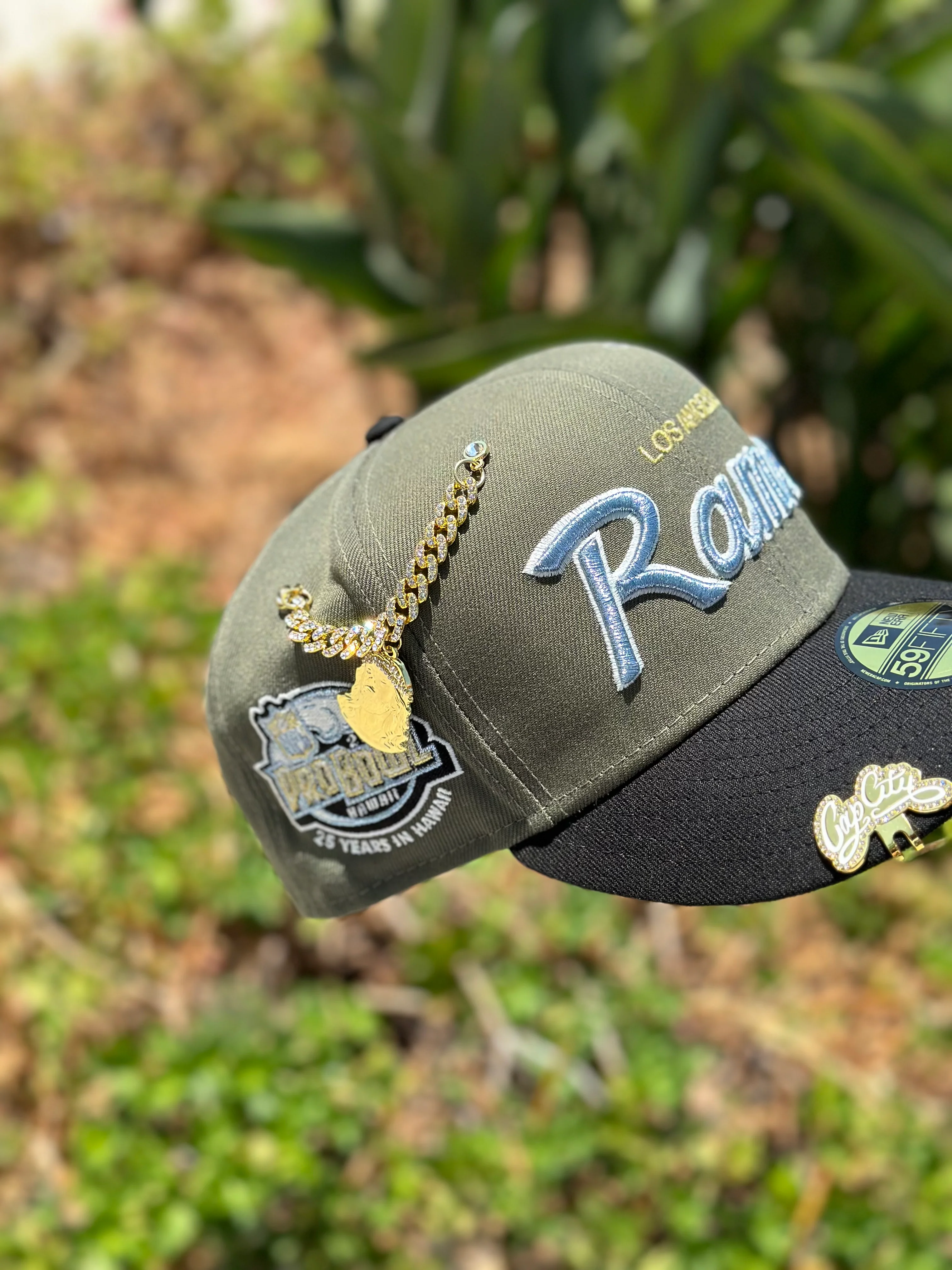 NEW ERA EXCLUSIVE 59FIFTY OLIVE GREEN/BLACK LOS ANGLES RAMS SCRIPT W/ 2004 PRO BOWL SIDE PATCH - Image 3