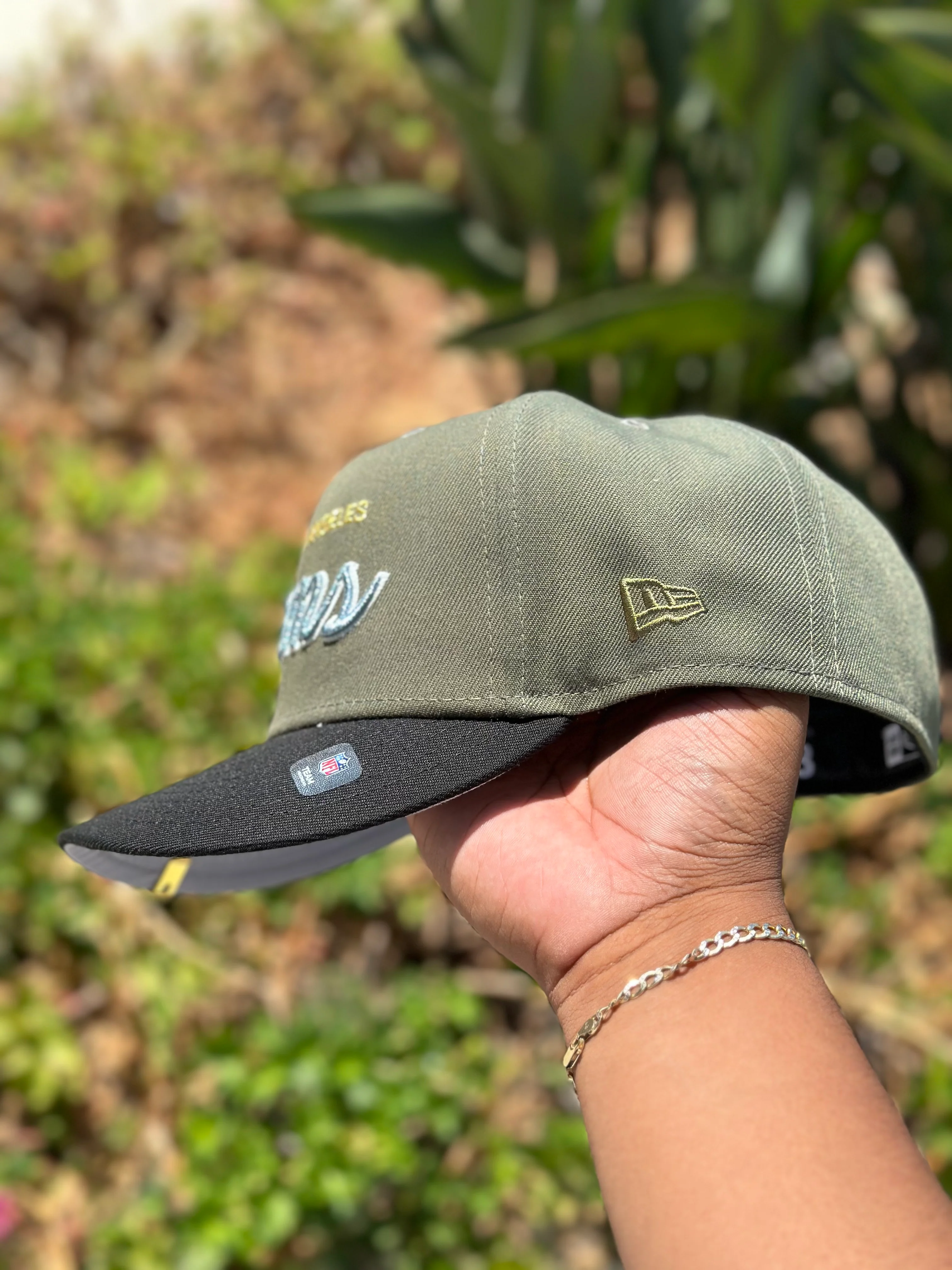 NEW ERA EXCLUSIVE 59FIFTY OLIVE GREEN/BLACK LOS ANGLES RAMS SCRIPT W/ 2004 PRO BOWL SIDE PATCH - Image 5