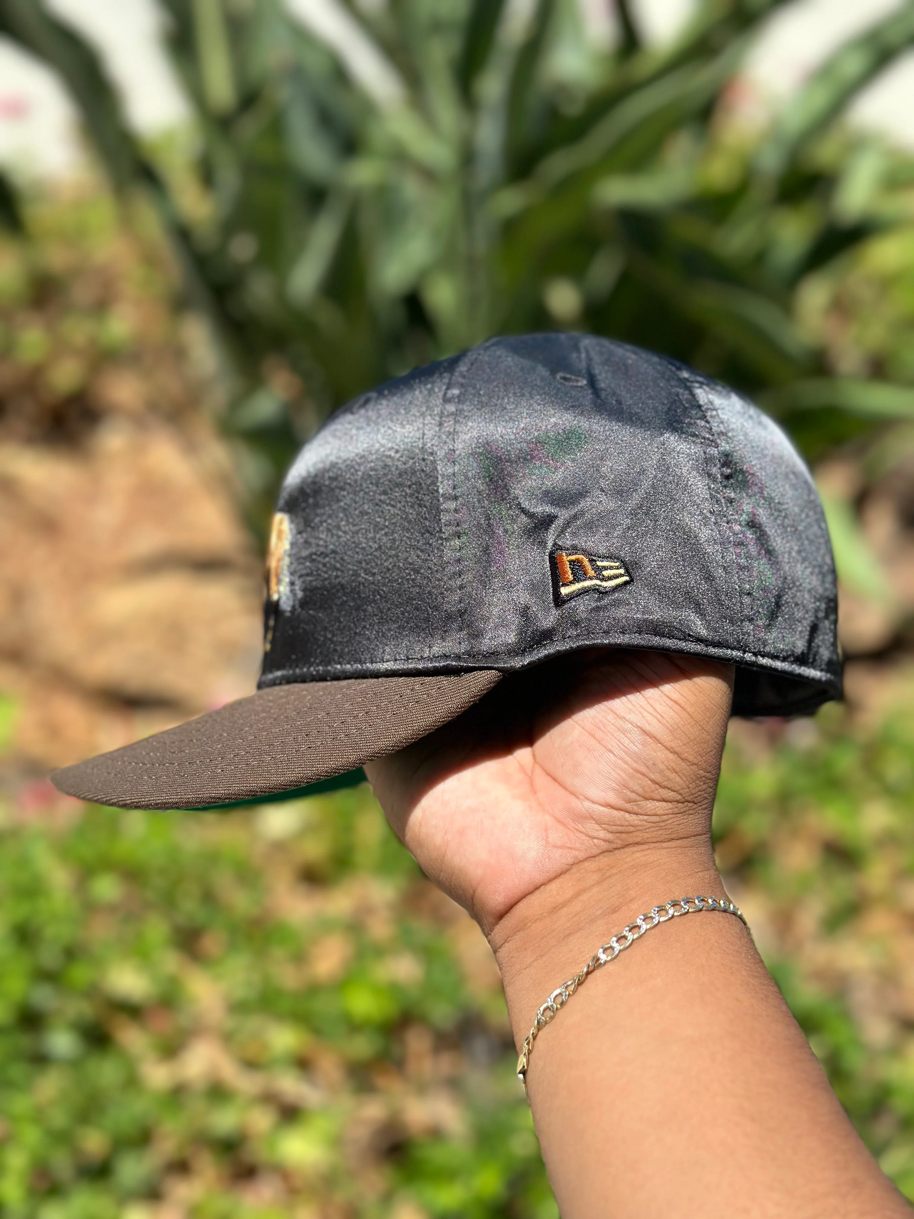 NEW ERA EXCLUSIVE 59FIFTY SATIN/BROWN MEXICO "EL CABALLO" W/ MEXICO FLAG SIDE PATCH - Image 5