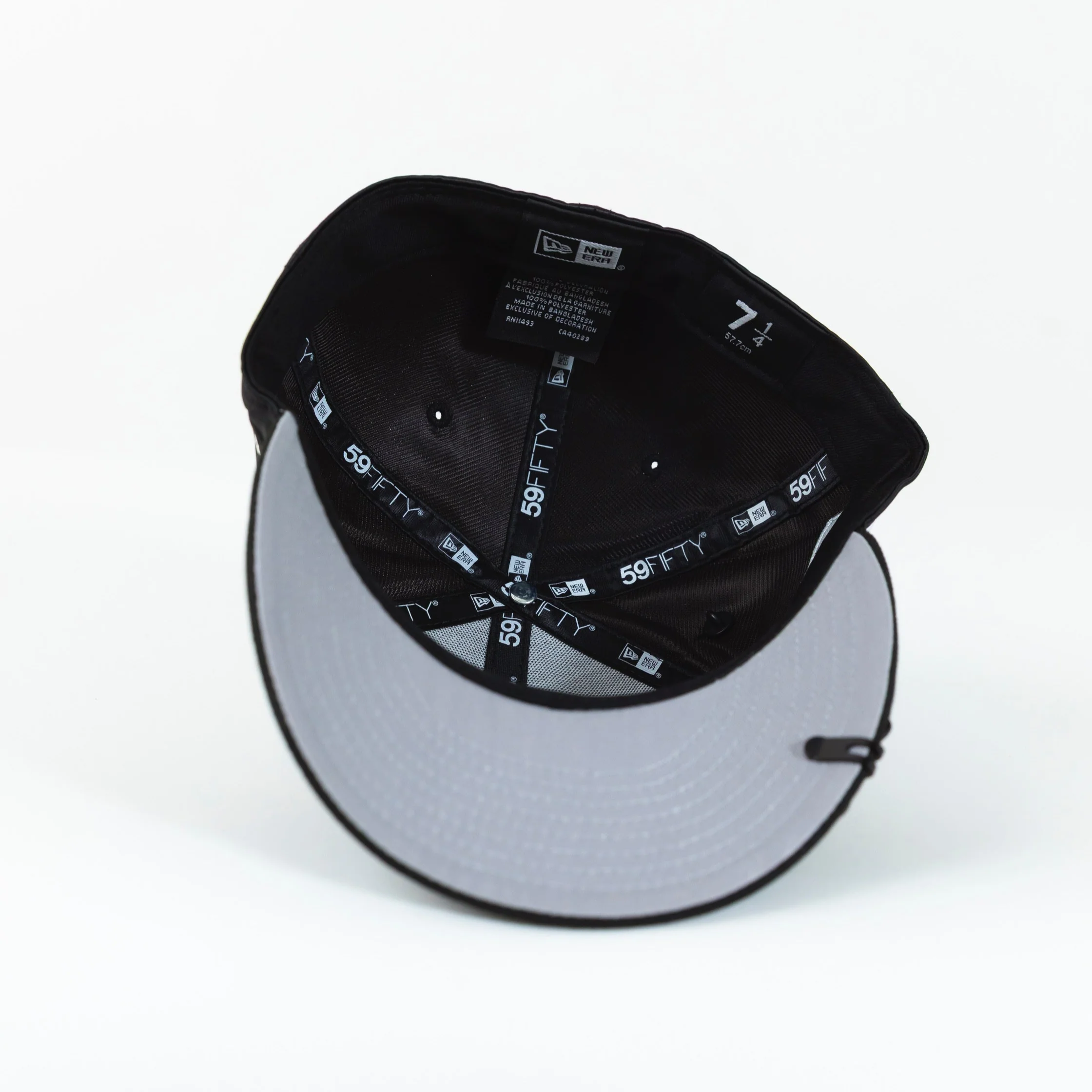 NEW ERA EXCLUSIVE 59FIFTY BLACK SATIN MEXICO SCRIPT W/ MEXICO FLAG SIDE PATCH - Image 5