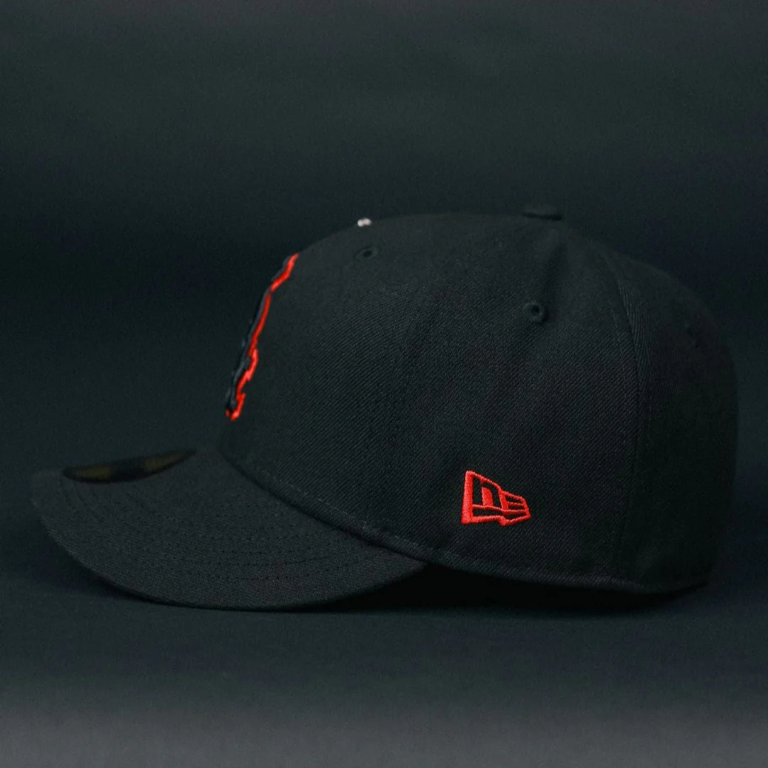 NEW ERA EXCLUSIVE 59FIFTY BLACKED OUT CHICAGO WHITE SOX W/ WORLD SERIES CHAMPIONS SIDE PATCH - Image 3