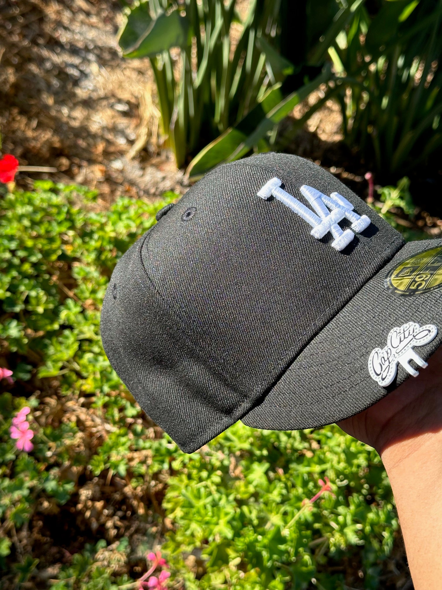 NEW ERA EXCLUSIVE 59FIFTY BLACK LOS ANGELES DODGERS - Image 3