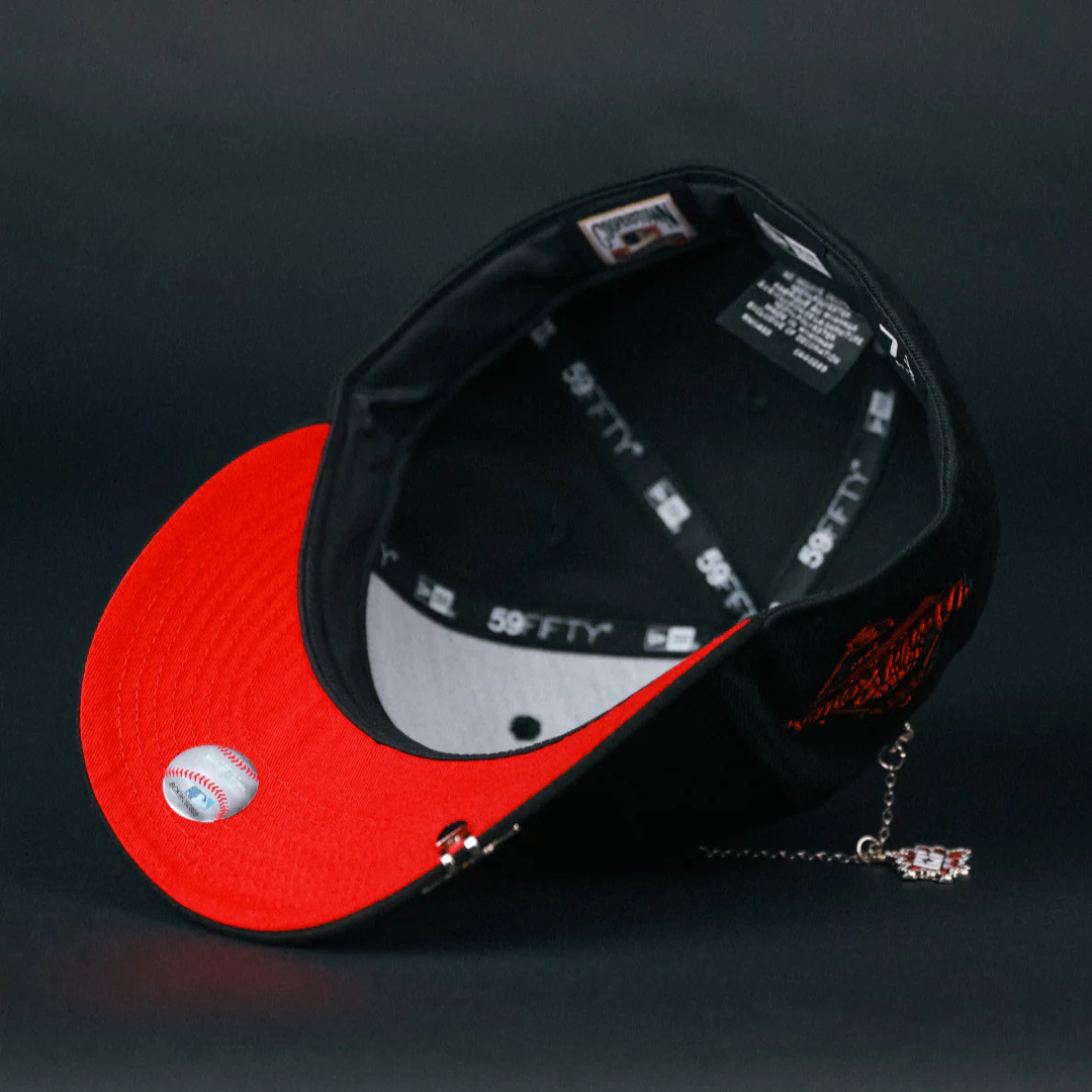 NEW ERA EXCLUSIVE 59FIFTY BLACKED OUT NEW YORK YANKEES W/ 1996 WORLD SERIES SIDE PATCH - Image 5