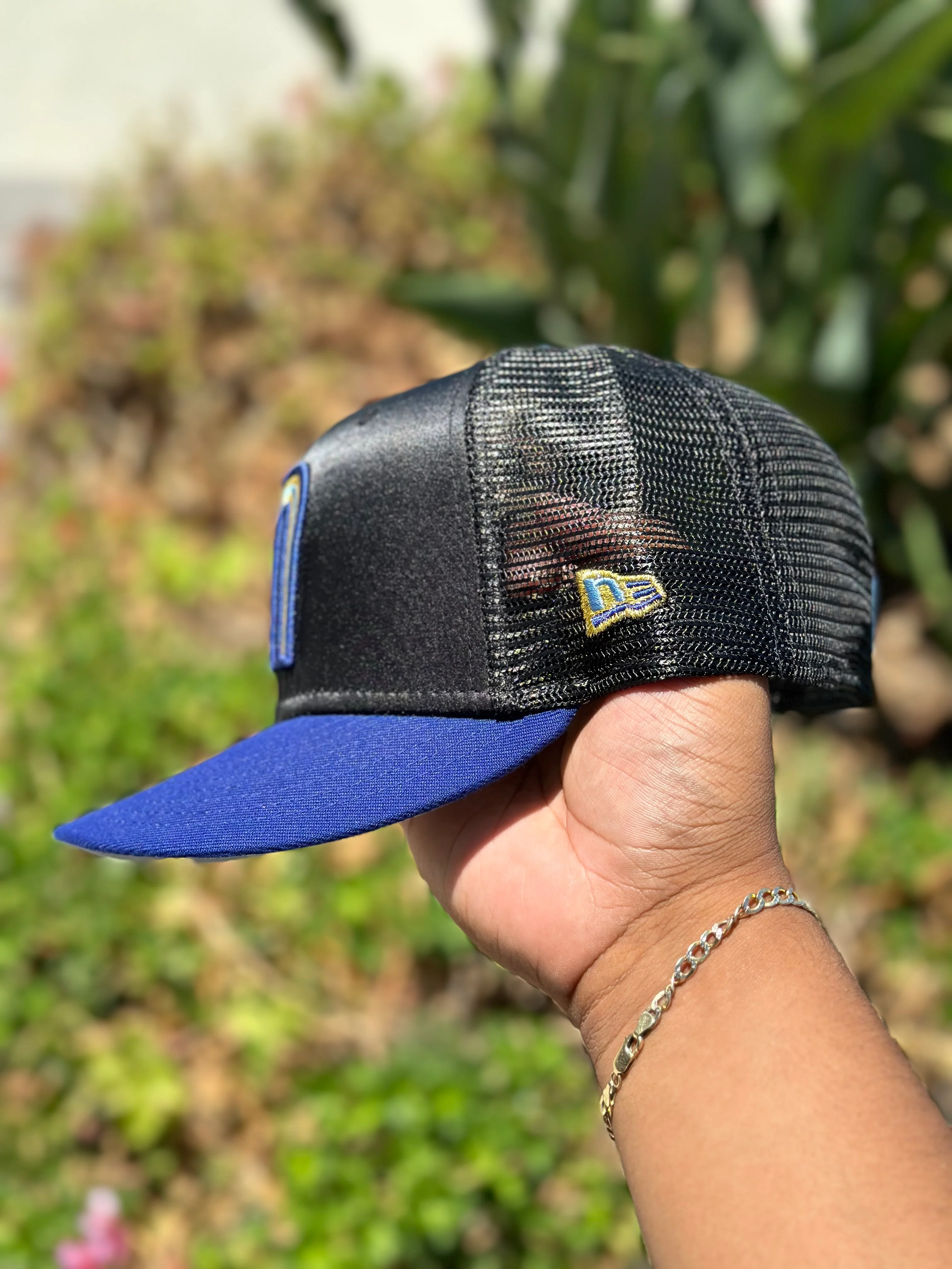 NEW ERA EXCLUSIVE 59FIFTY BLACK SATIN/BLUE MEXICO MESH BACK W/ MEXICO FLAG SIDE PATCH - Image 5