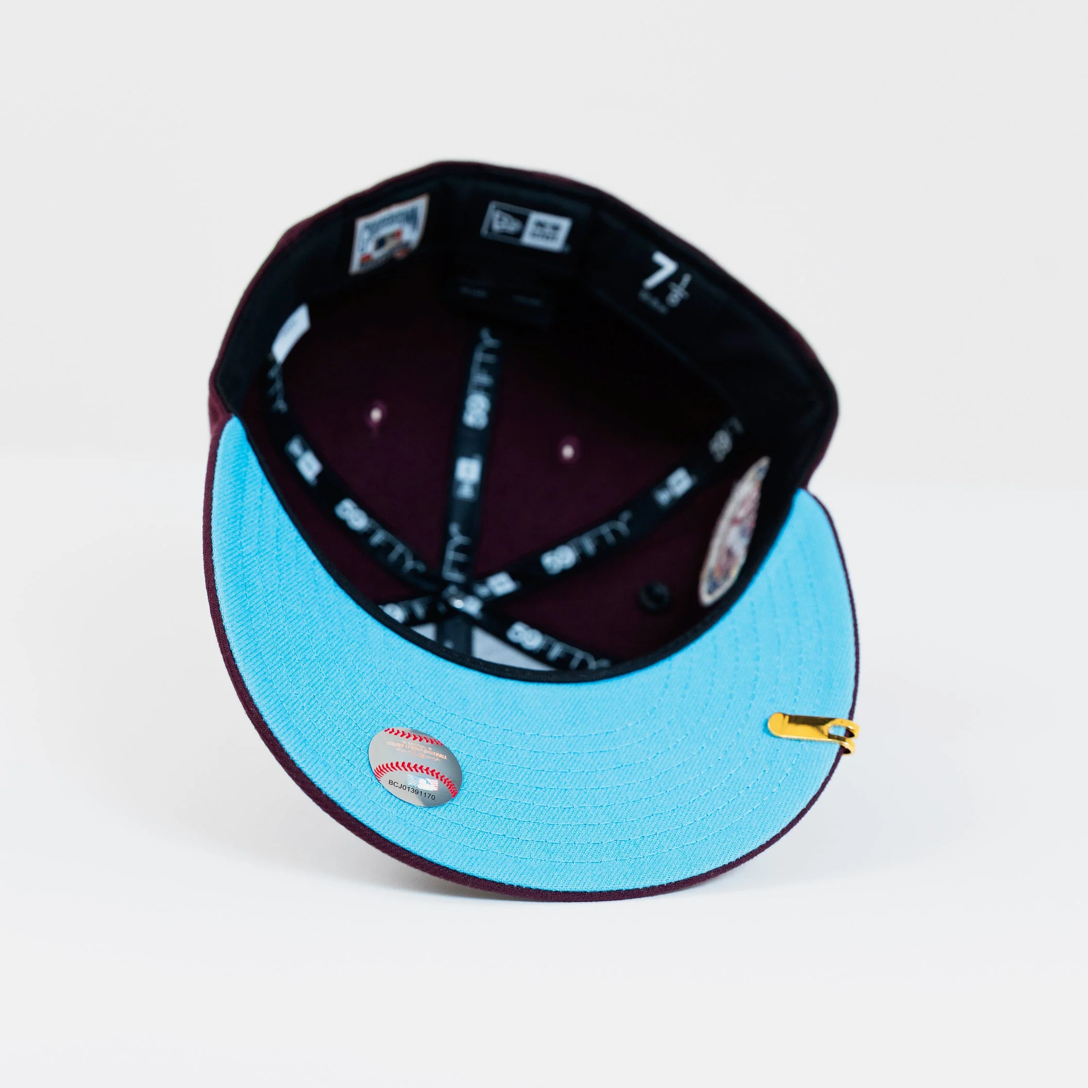 NEW ERA EXCLUSIVE 59FIFTY BURGUNDY NEW YORK YANKEES W/ 1949 WORLD SERIES SIDE PATCH - Image 5