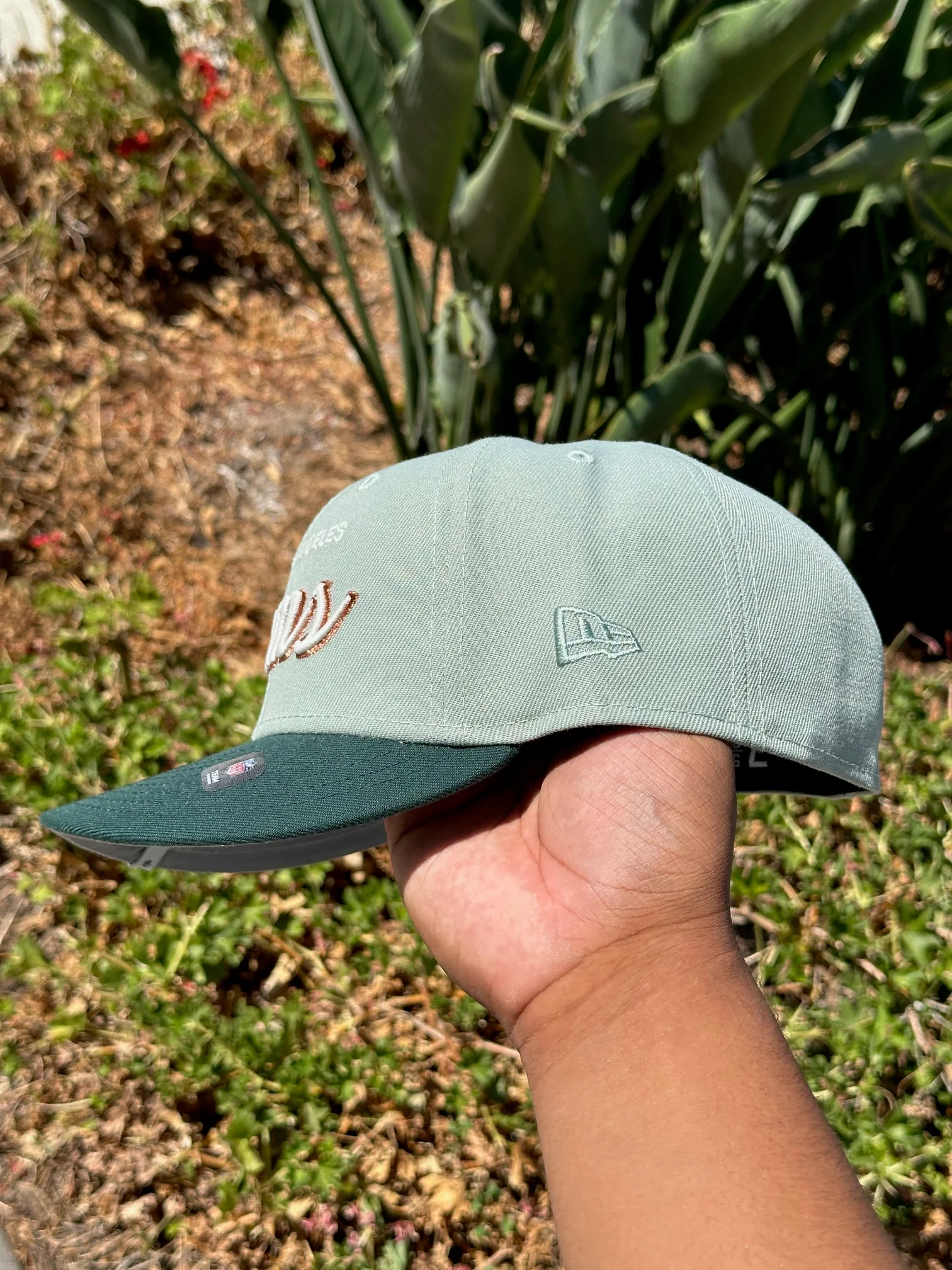 NEW ERA EXCLUSIVE 59FIFTY MINT/EMERALD LOS ANGELES RAMS SCRIPT W/ SUPERBOWL XXXIV SIDE PATCH - Image 5