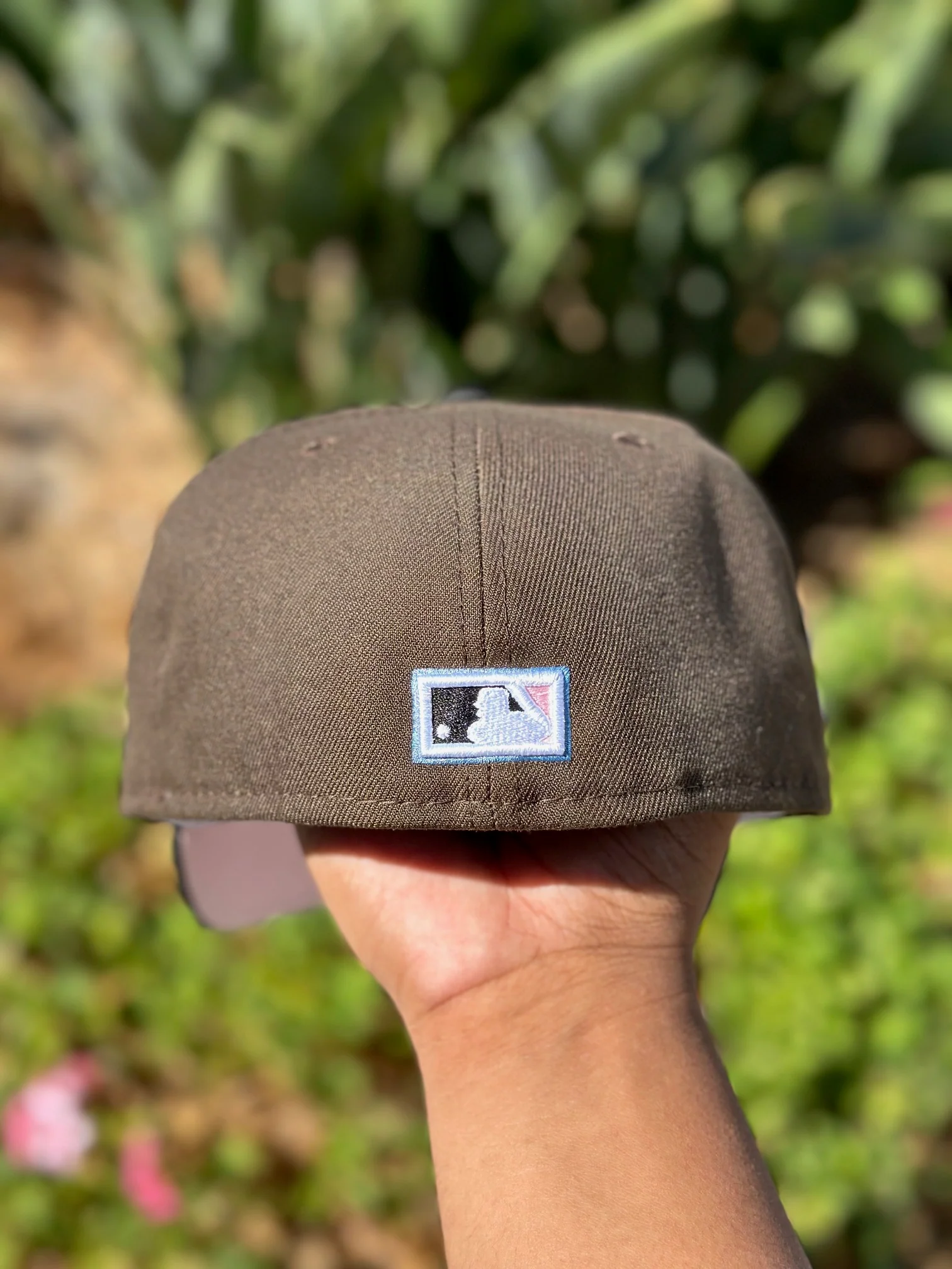 NEW ERA EXCLUSIVE 59FIFTY MOCHA/BLACK LOS ANGELES DODGERS W/ 60TH ANNIVERSARY SIDE PATCH - Image 5