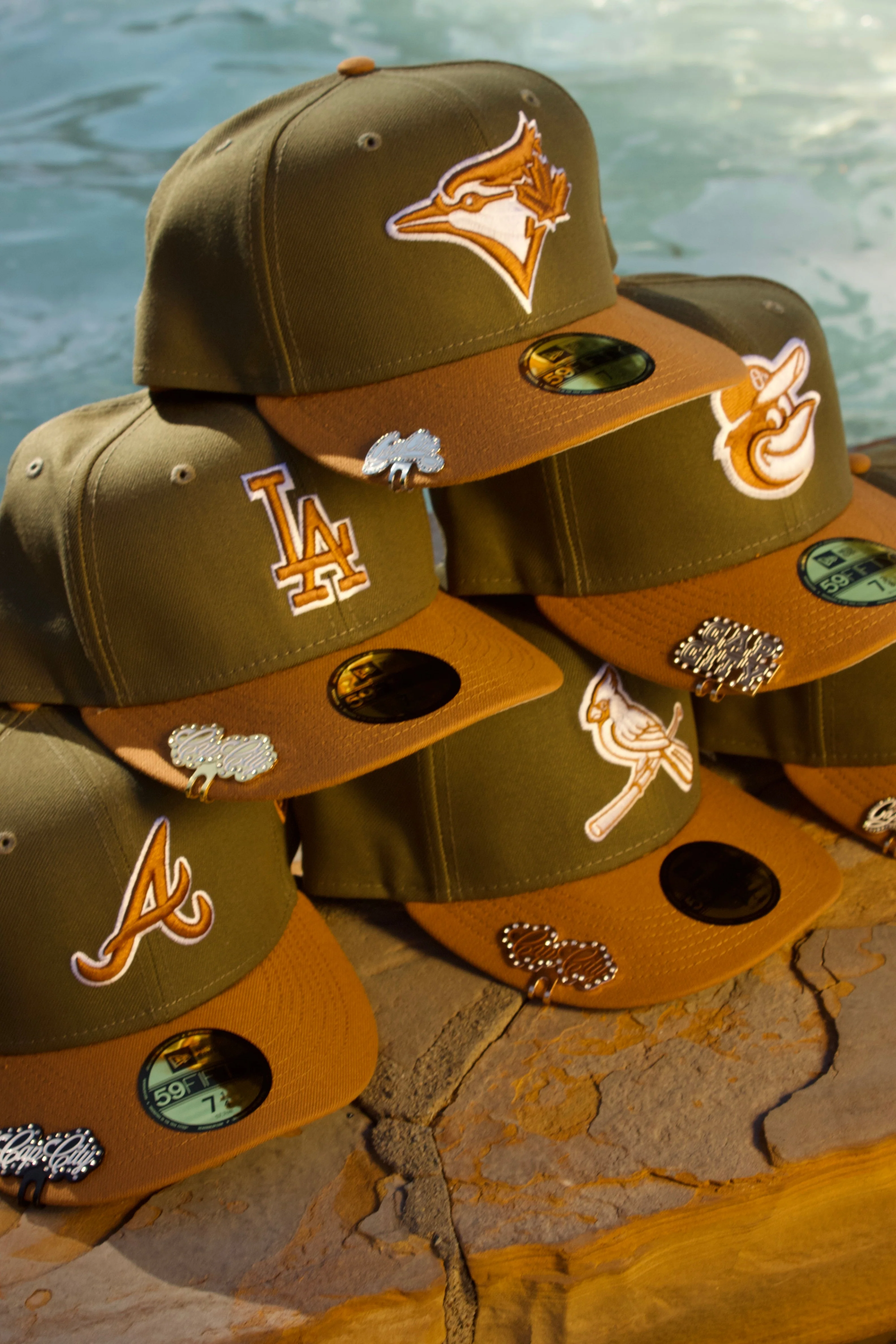 NEW ERA EXCLUSIVE 59FIFTY OLIVE/KHAKI SEATTLE MARINERS 2TONE COLOR PACK - Image 3