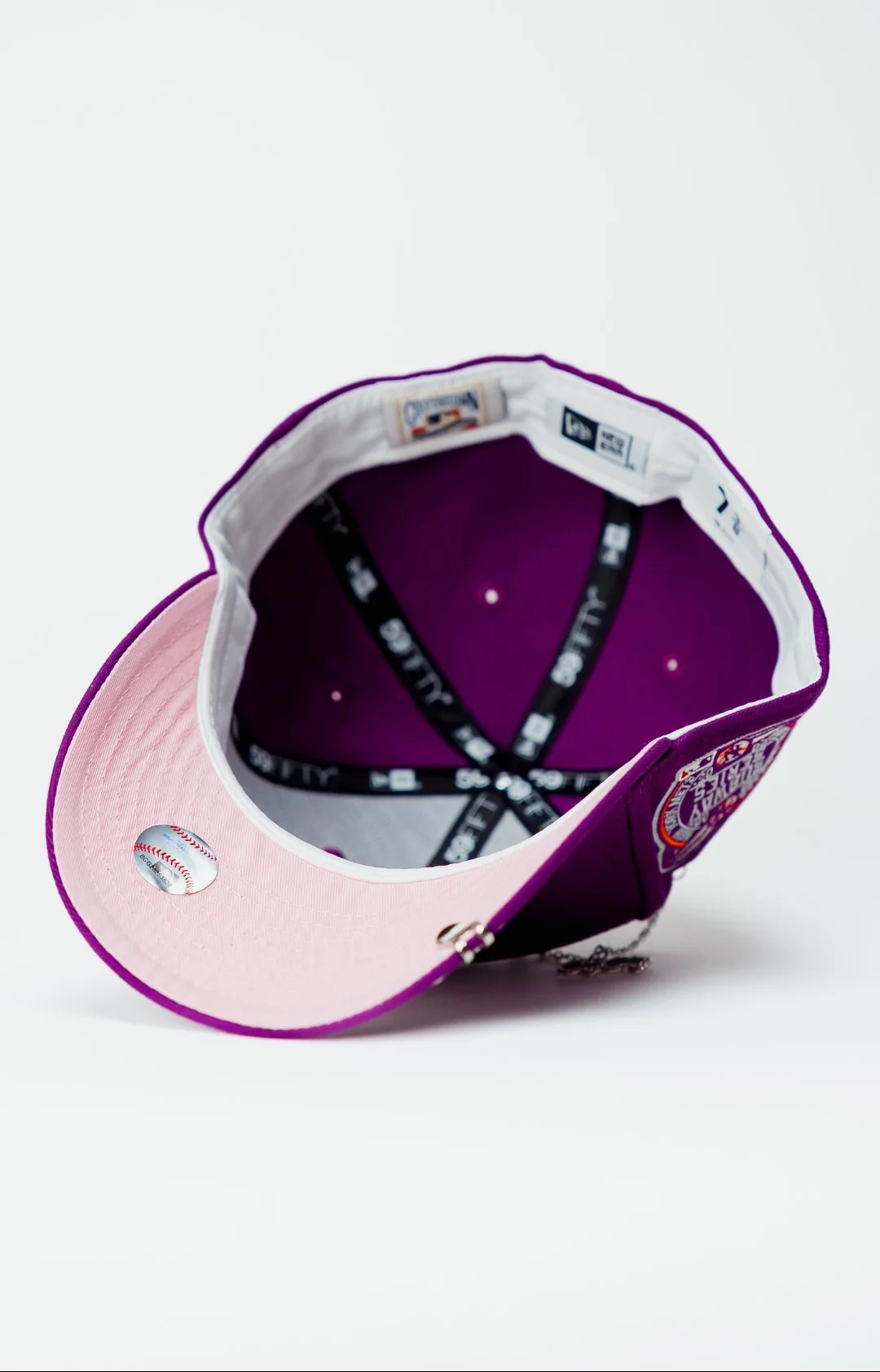 NEW ERA EXCLUSIVE 59FIFTY PURPLE NEW YORK METS W/ SUBWAY SERIES SIDE PATCH - Image 5