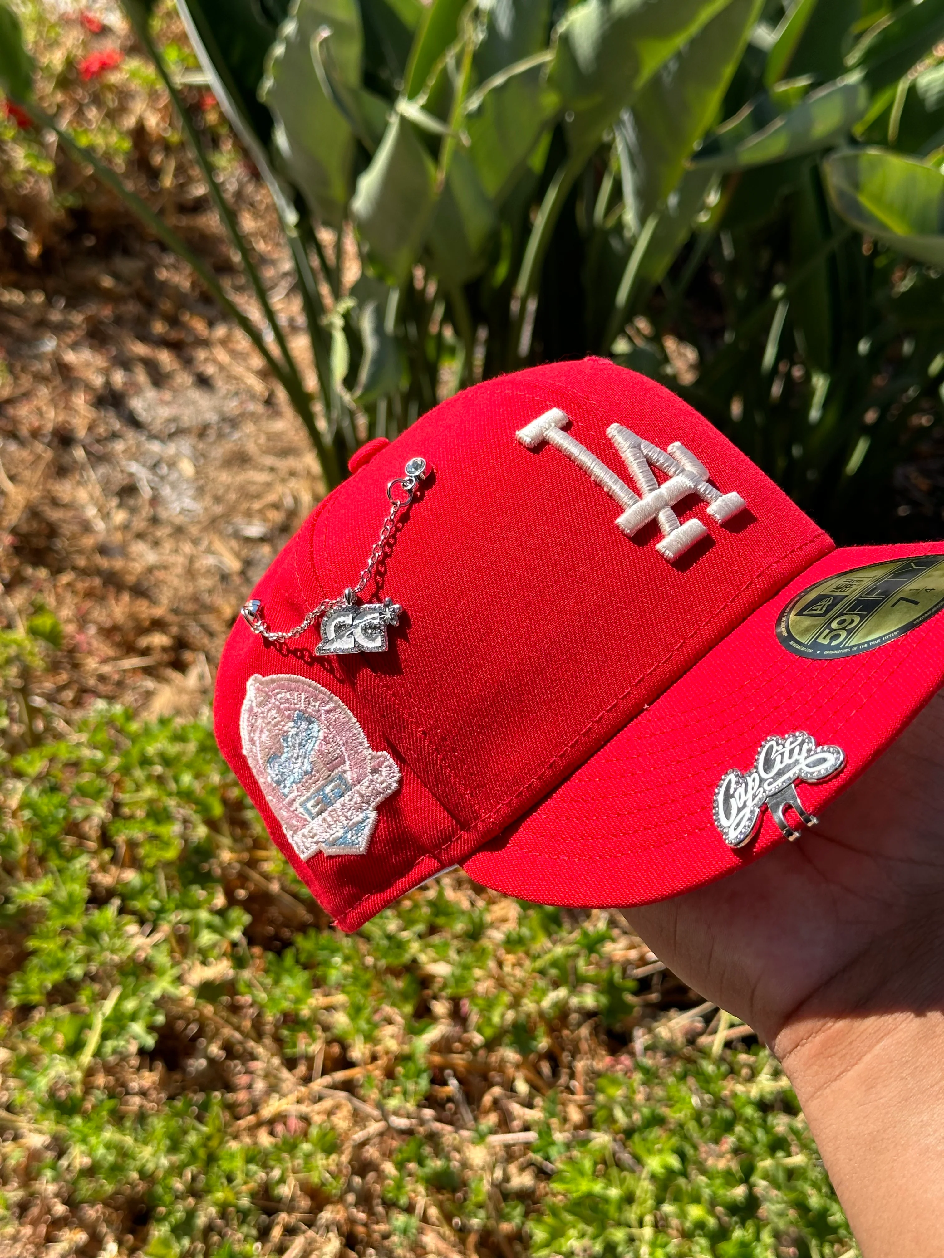 NEW ERA EXCLUSIVE 59FIFTY RED LOS ANGELES DODGERS W/ 60TH ANNIVERSARY SIDE PATCH - Image 3