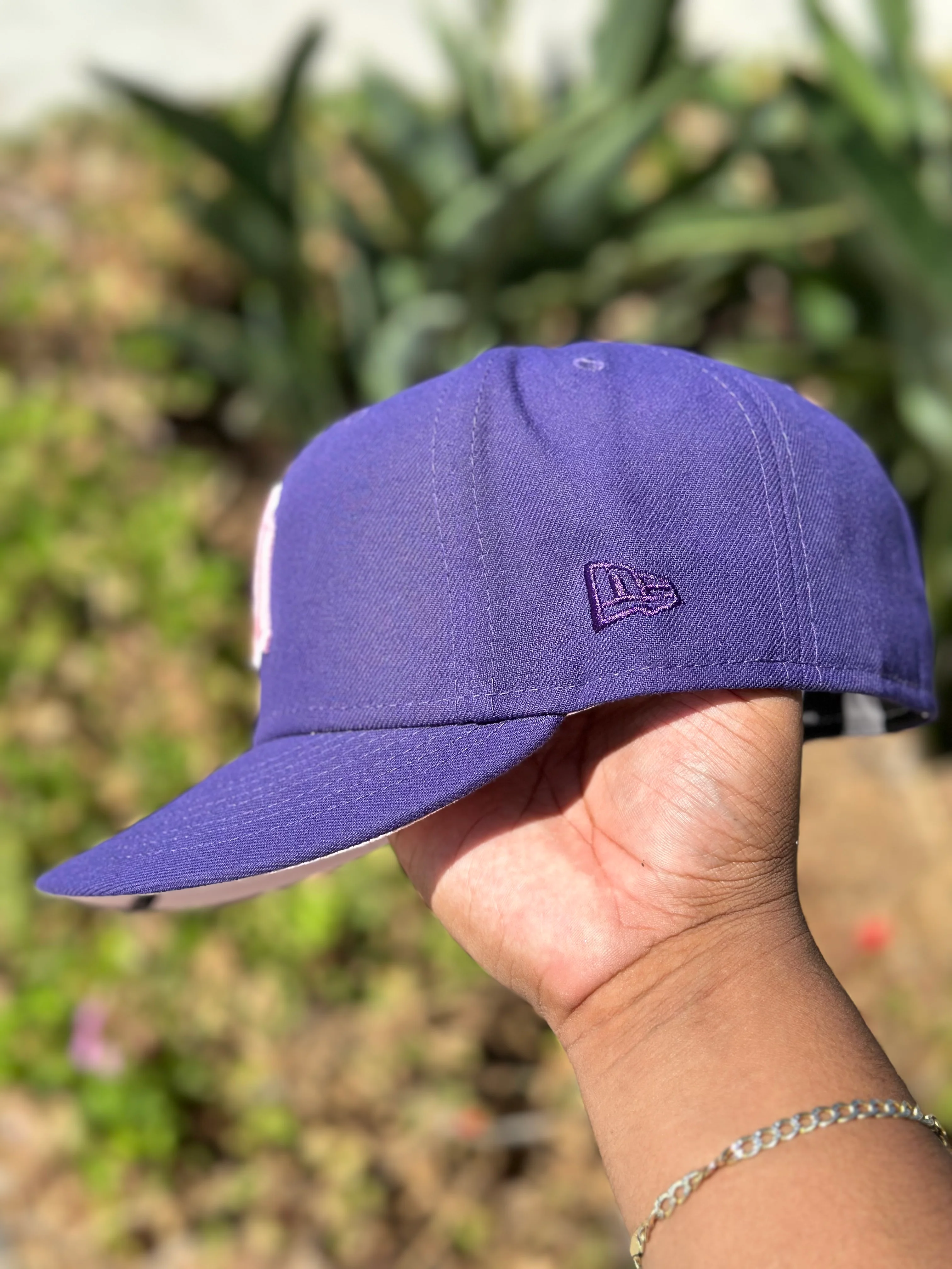 NEW ERA EXCLUSIVE 59FIFTY PURPLE NEW YORK YANKEES W/ 1999 WORLD SERIES SIDE PATCH - Image 7