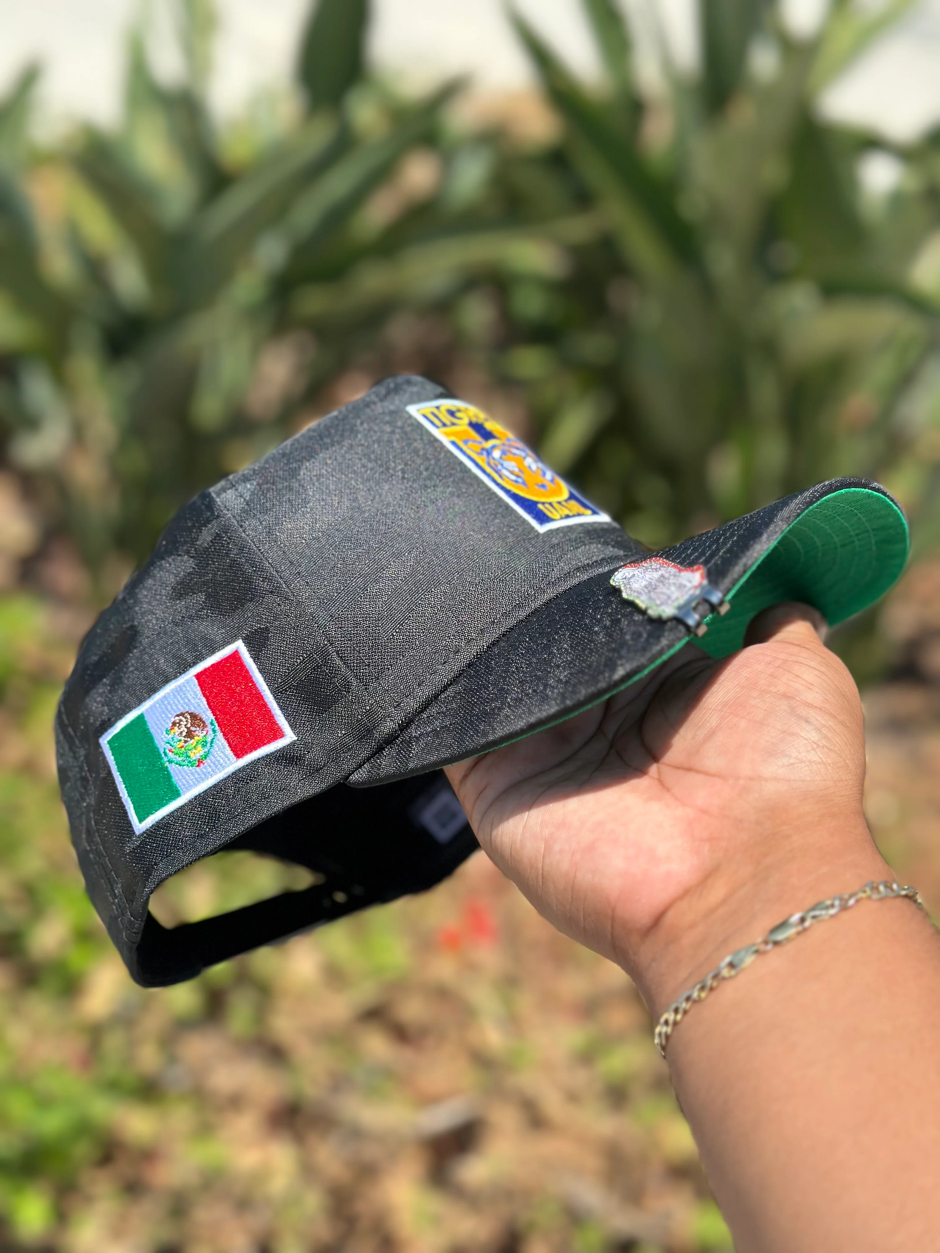 NEW ERA EXCLUSIVE 9FIFTY A-FRAME BLACK CAMO "CLUB TIGRES UANL" SNAPBACK W/ MEXICO FLAG SIDE PATCH - Image 3