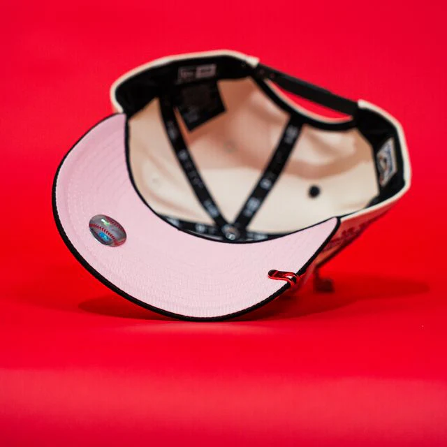 NEW ERA EXCLUSIVE 9FIFTY A-FRAME CHROME/ BLACK NEW YORK YANKEES SNAPBACK W/ YANKEE STADIUM SIDE PATCH - Image 5