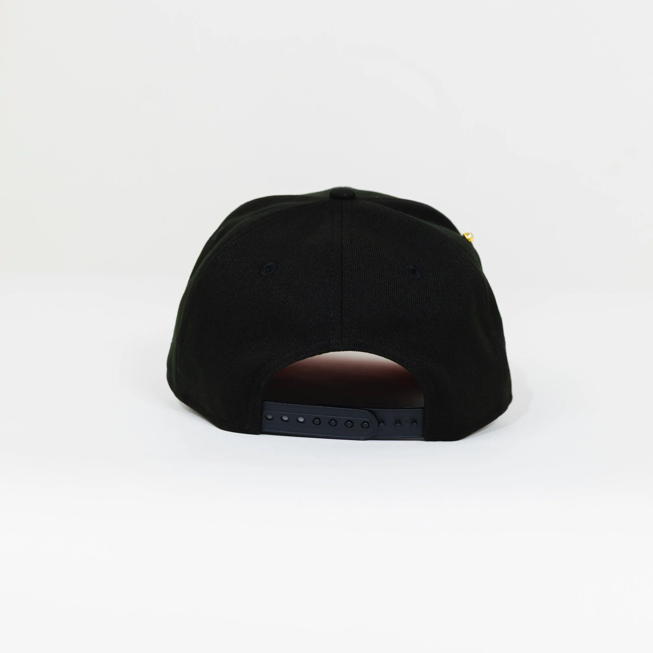 NEW ERA EXCLUSIVE 9FIFTY BLACK LOS ANGELES DODGERS SNAPBACK W/ 1988 WORLD SERIES SIDE PATCH - Image 4