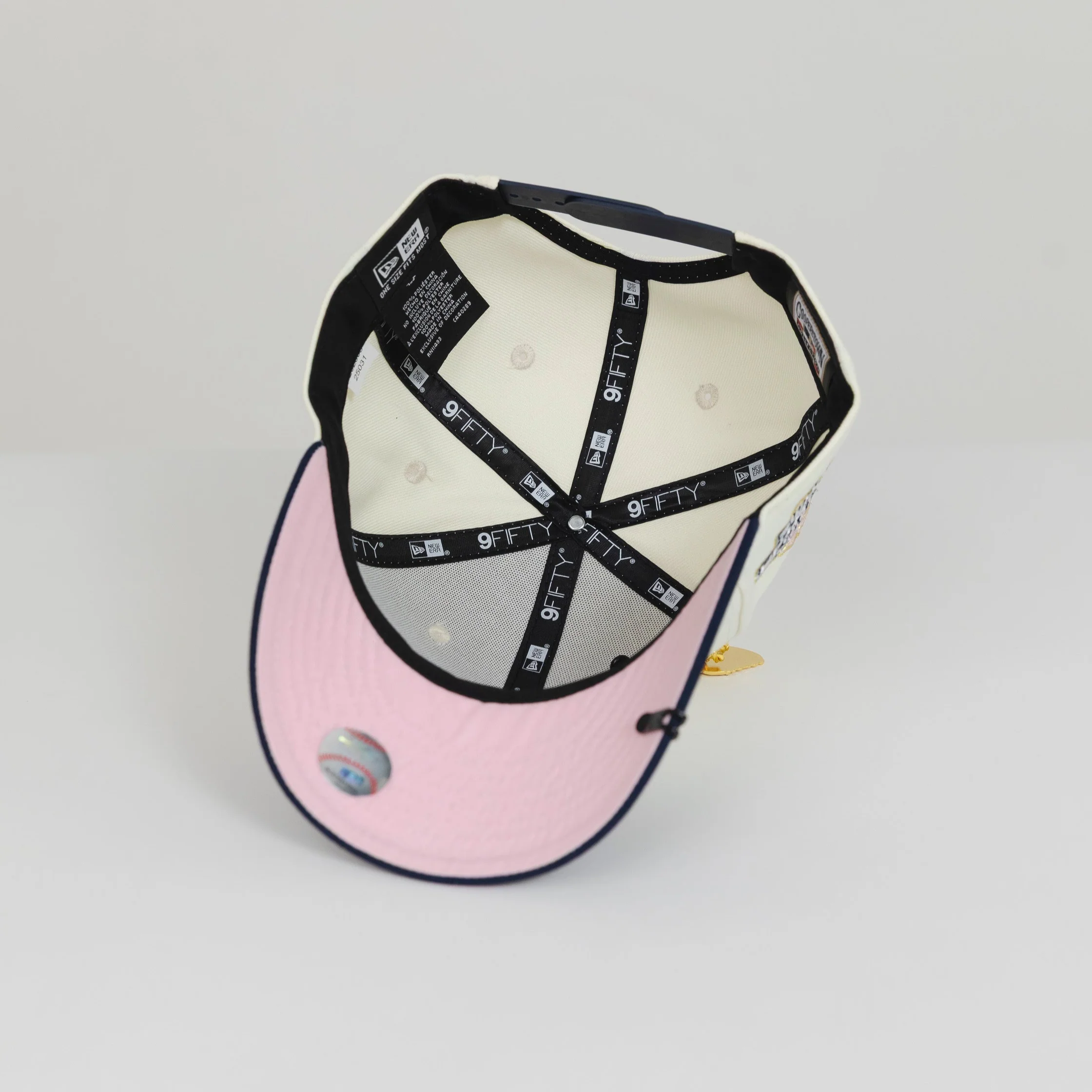 NEW ERA EXCLUSIVE 9FIFTY CHROME/ NAVY CHICAGO WHITE SOX SNAPBACK W/ 2003 ALL STAR GAME SIDE PATCH - Image 5