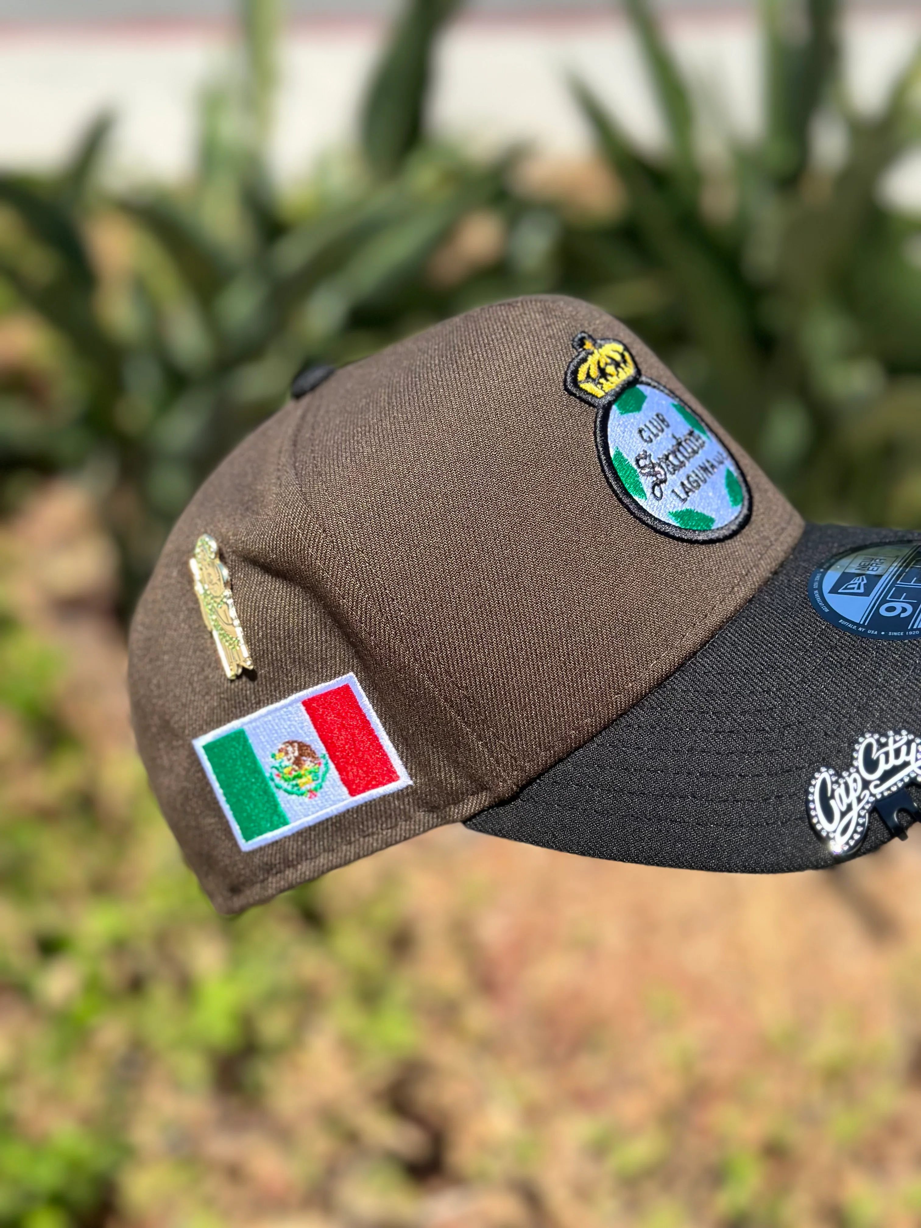 NEW ERA EXCLUSIVE 9FIFTY A-FRAME MOCHA/BLACK "SANTOS LAGUNA" SNAPBACK W/ MEXICO FLAG SIDE PATCH - Image 3