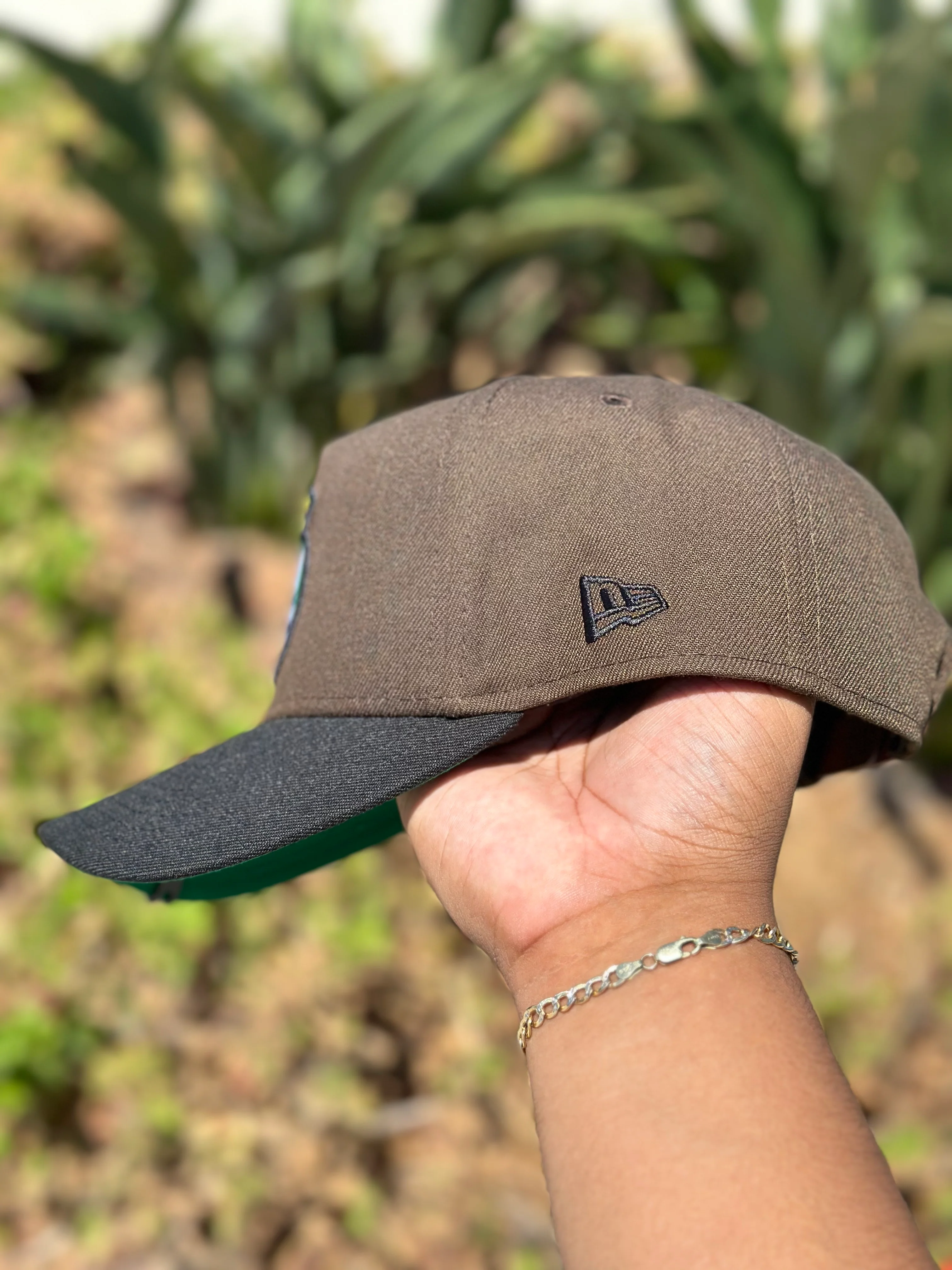 NEW ERA EXCLUSIVE 9FIFTY A-FRAME MOCHA/BLACK "SANTOS LAGUNA" SNAPBACK W/ MEXICO FLAG SIDE PATCH - Image 7