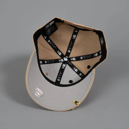 NEW ERA EXCLUSIVE 9FIFTY LIGHT KHAKI UPSIDE DOWN LOS ANGELES DODGERS SNAPBACK - Image 5